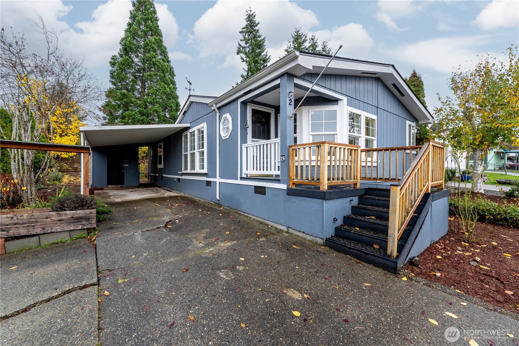 704 87th Avenue NE #2