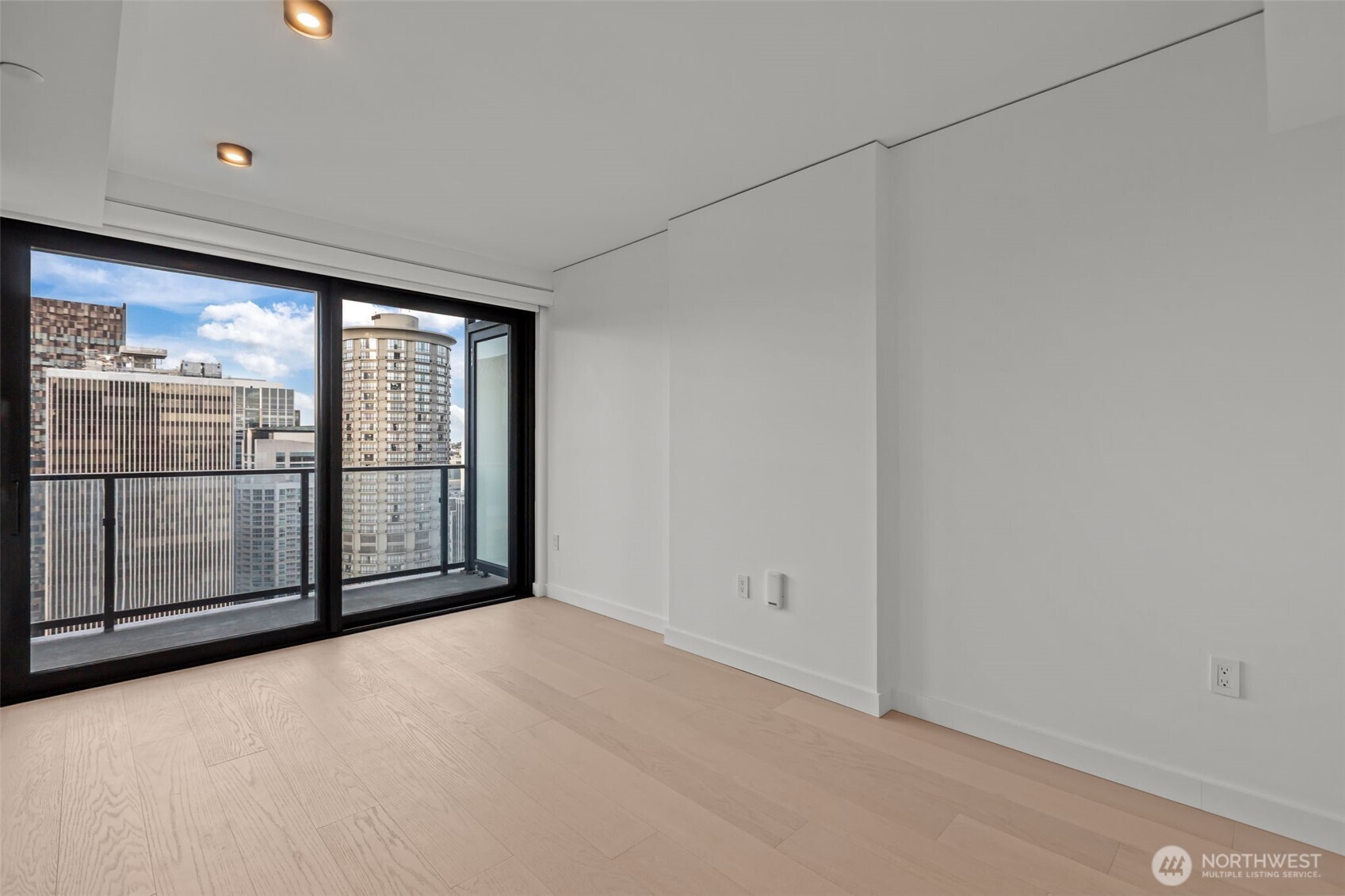 300 Virginia Street #3103, Seattle, WA 98101, photo 4 of 40