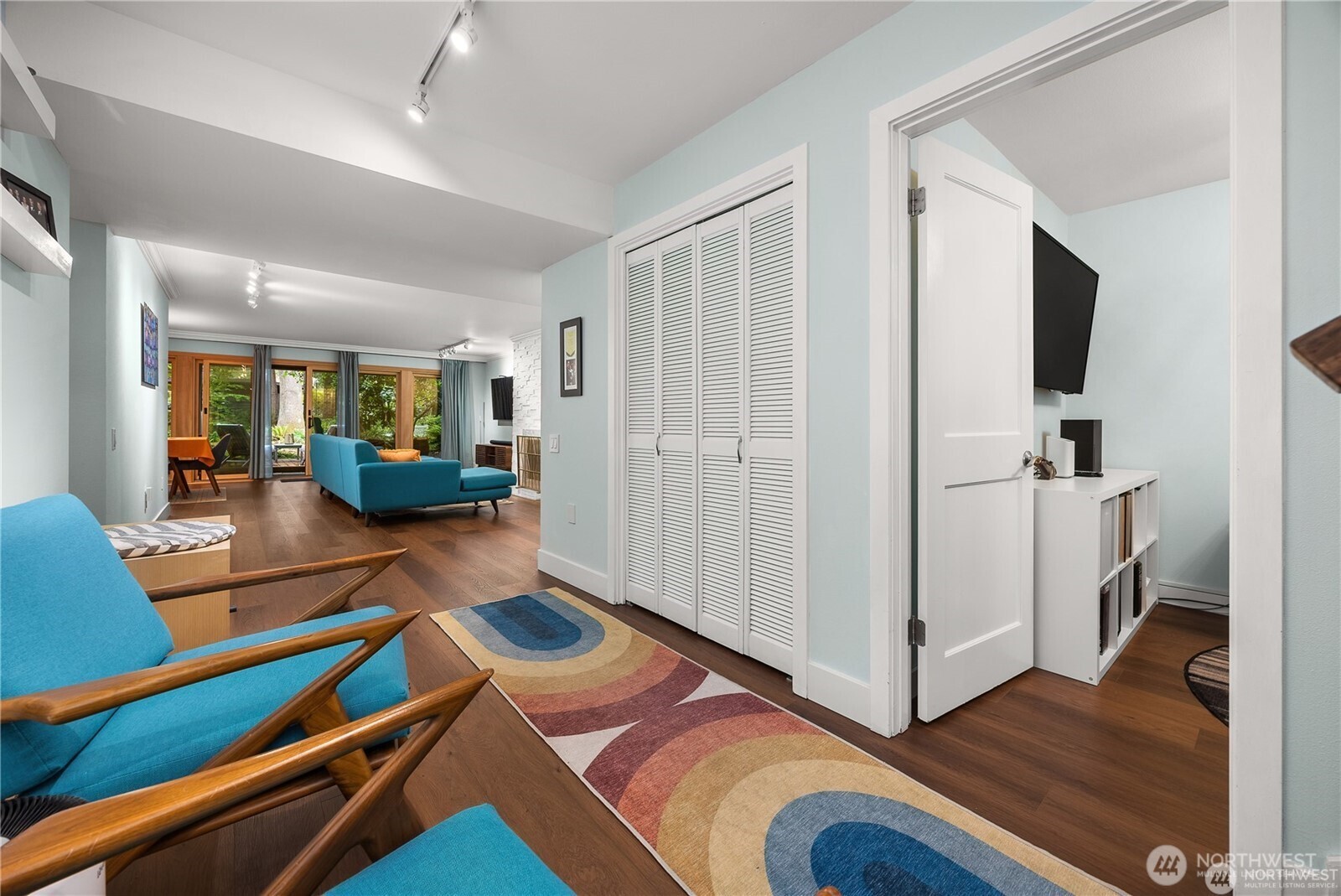 1524 NE 140th Street #D2, Seattle, WA 98125, photo 5 of 28