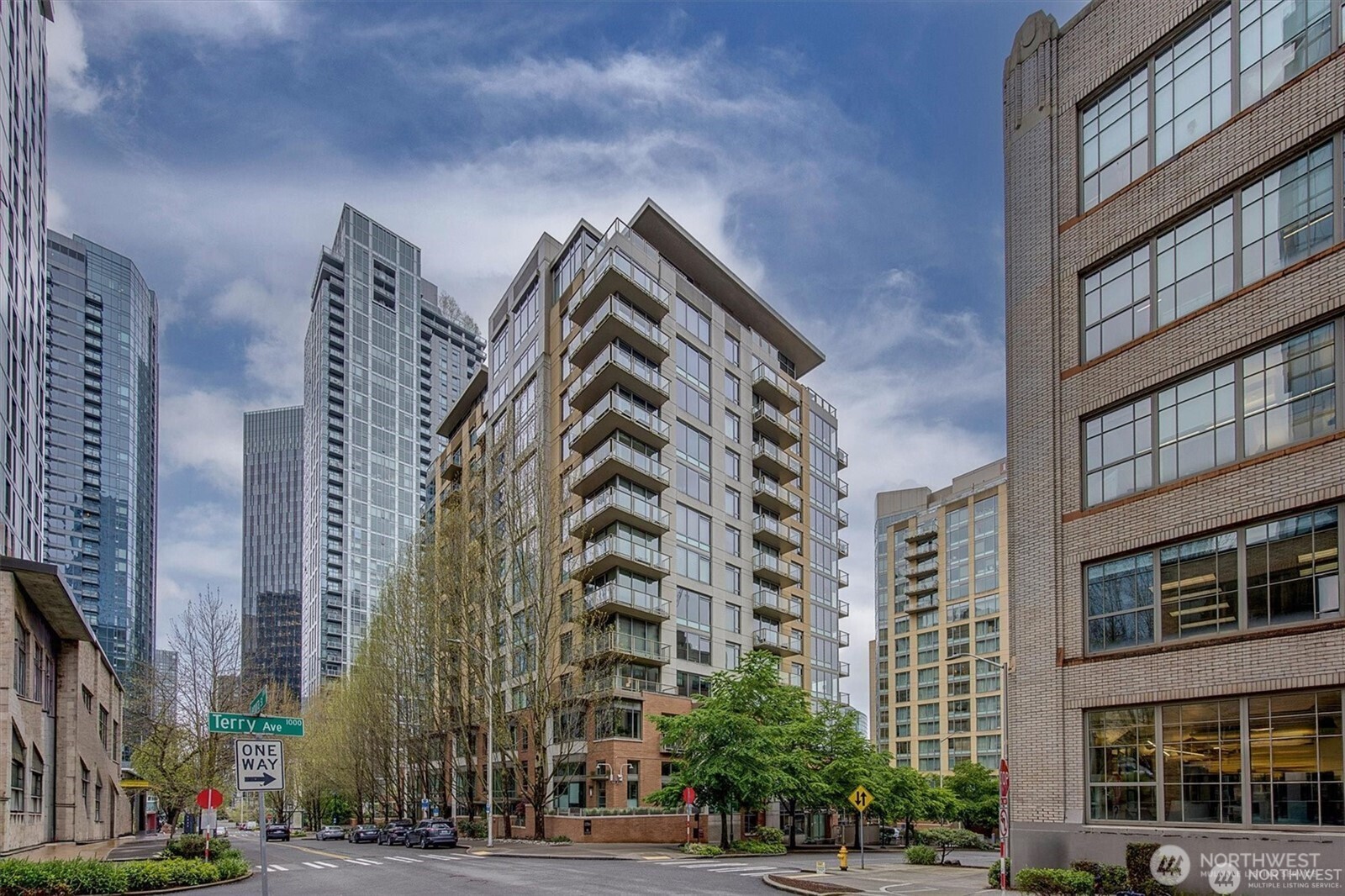 910 Lenora Street #S1004, Seattle, WA 98121, photo 2 of 37