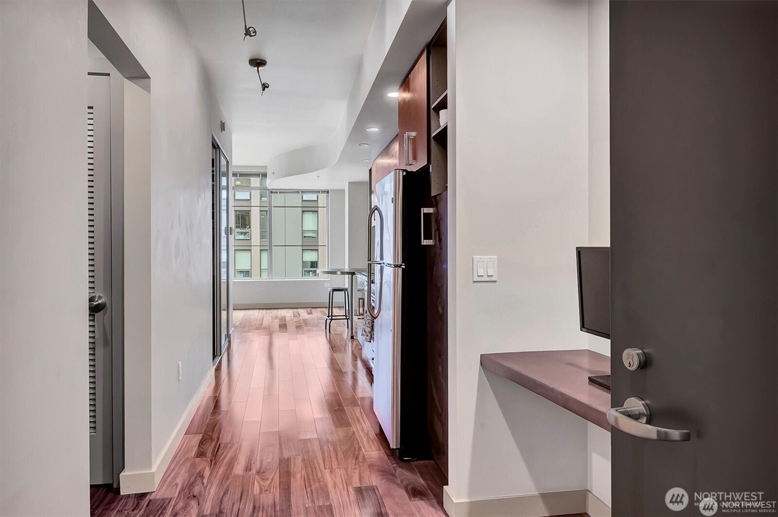 910 Lenora Street #S1004, Seattle, WA 98121, photo 4 of 37