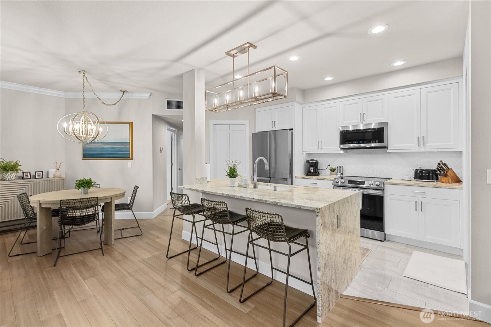 15408 Main Street #402