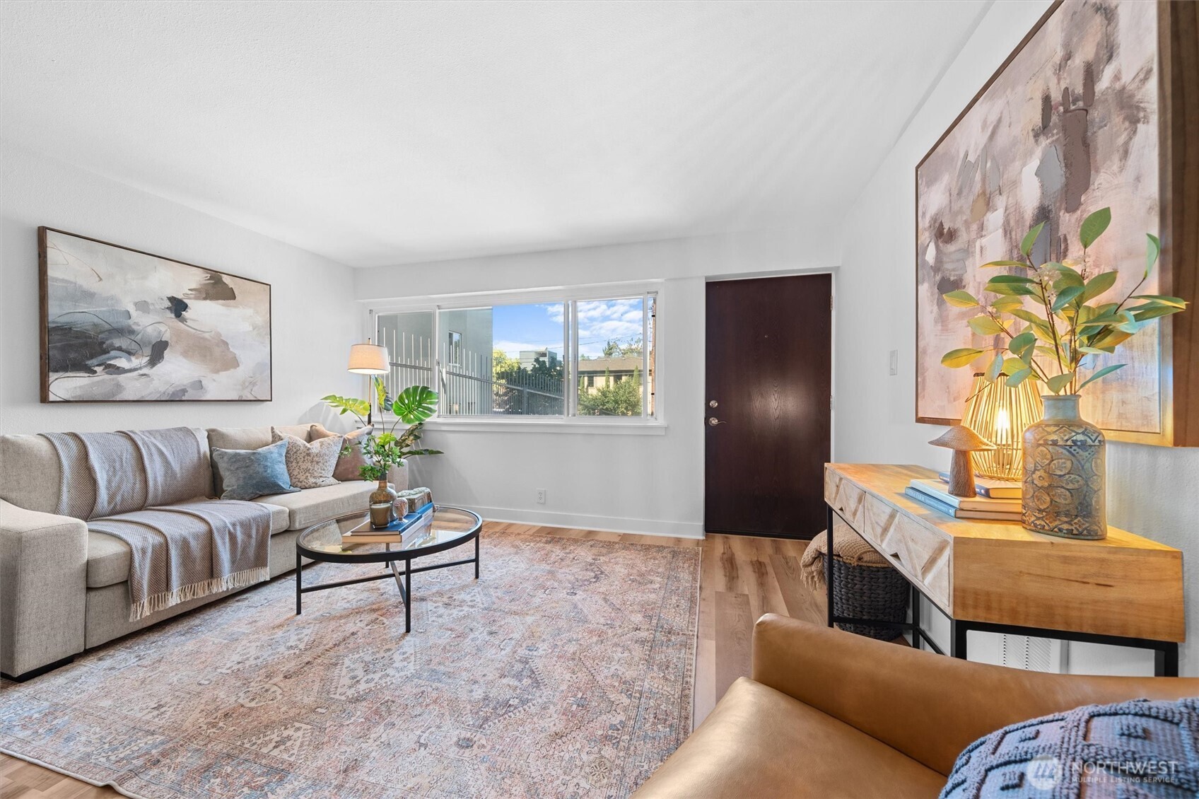 752 Bellevue Avenue E #212, Seattle, WA 98102, photo 2 of 21