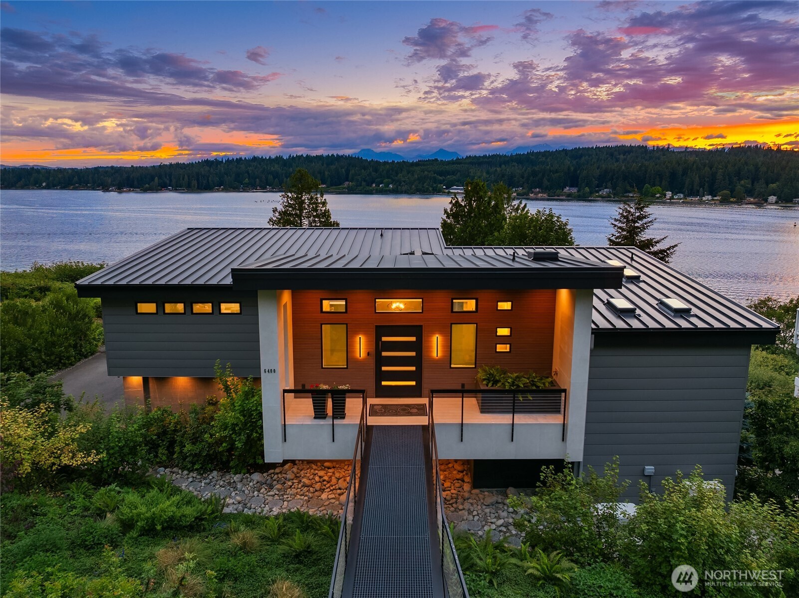 6400 NE Agate Beach Lane