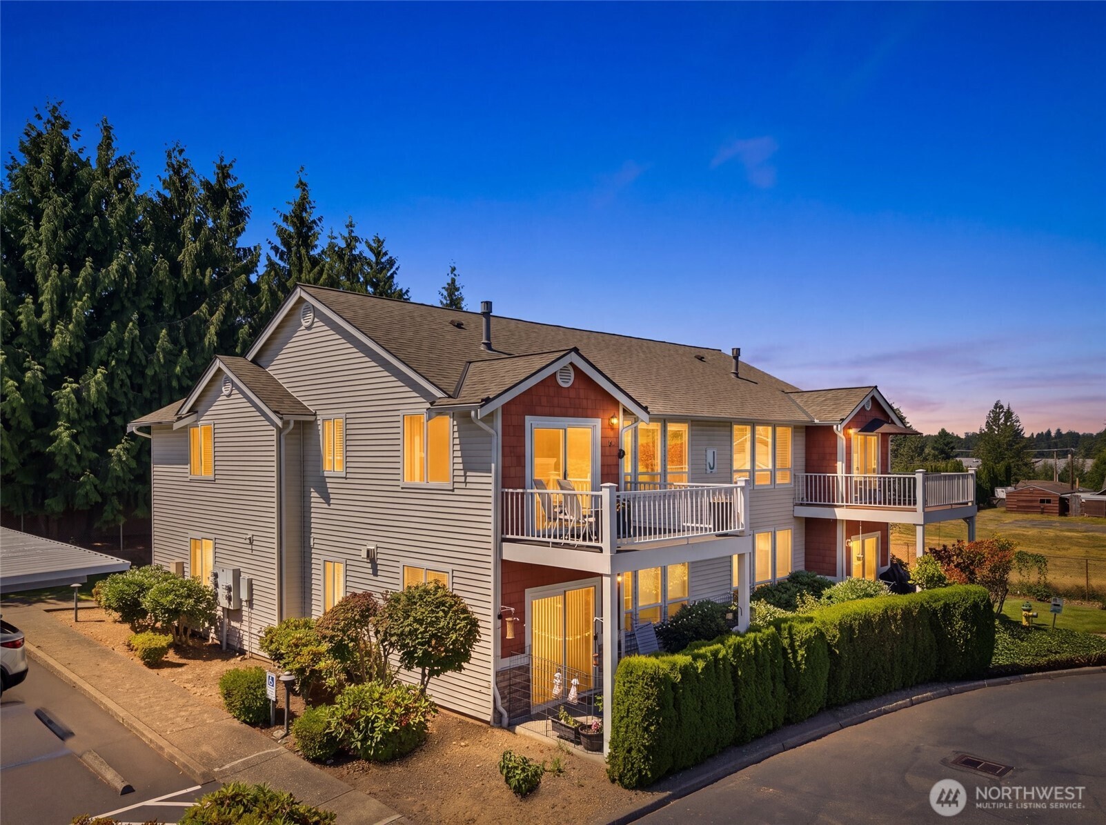800 96th Avenue NE #J202