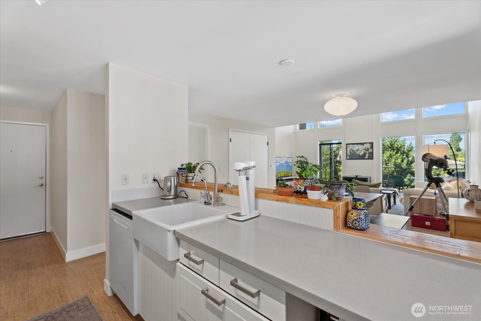 3717 Beach Drive SW #303, Seattle, WA 98116, photo 4 of 27