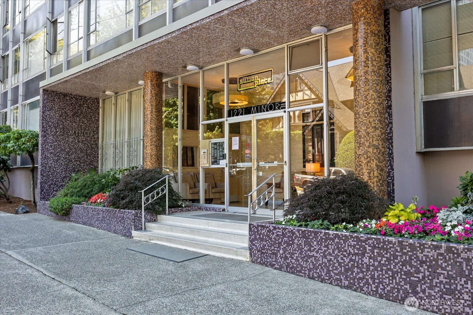 1221 Minor Avenue #803