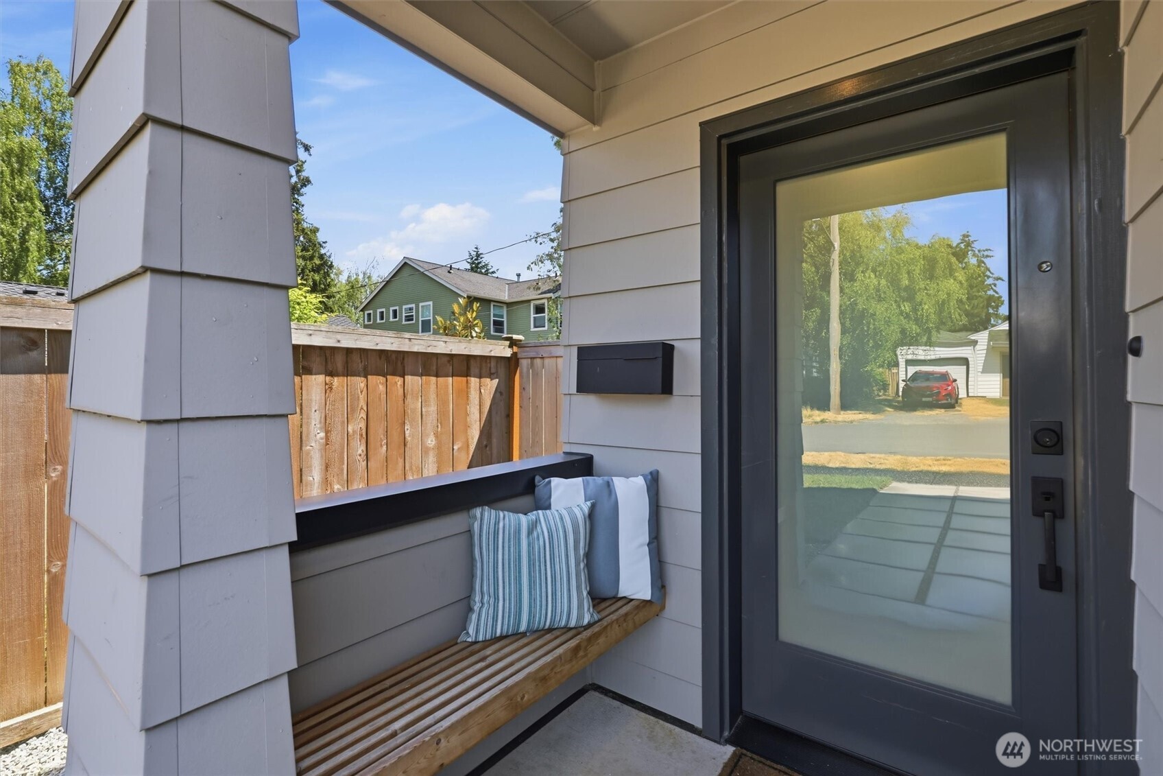 2109 NE 83rd Street, Seattle, WA 98115, photo 3 of 19