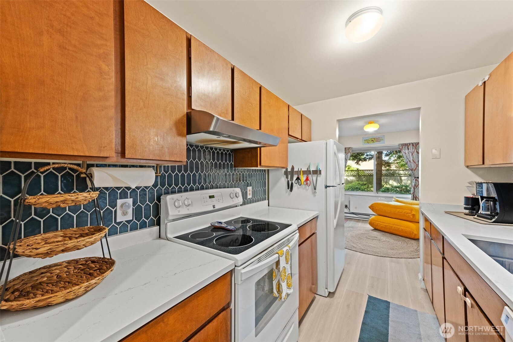 11515 Greenwood Avenue N #H, Seattle, WA 98133, photo 5 of 37