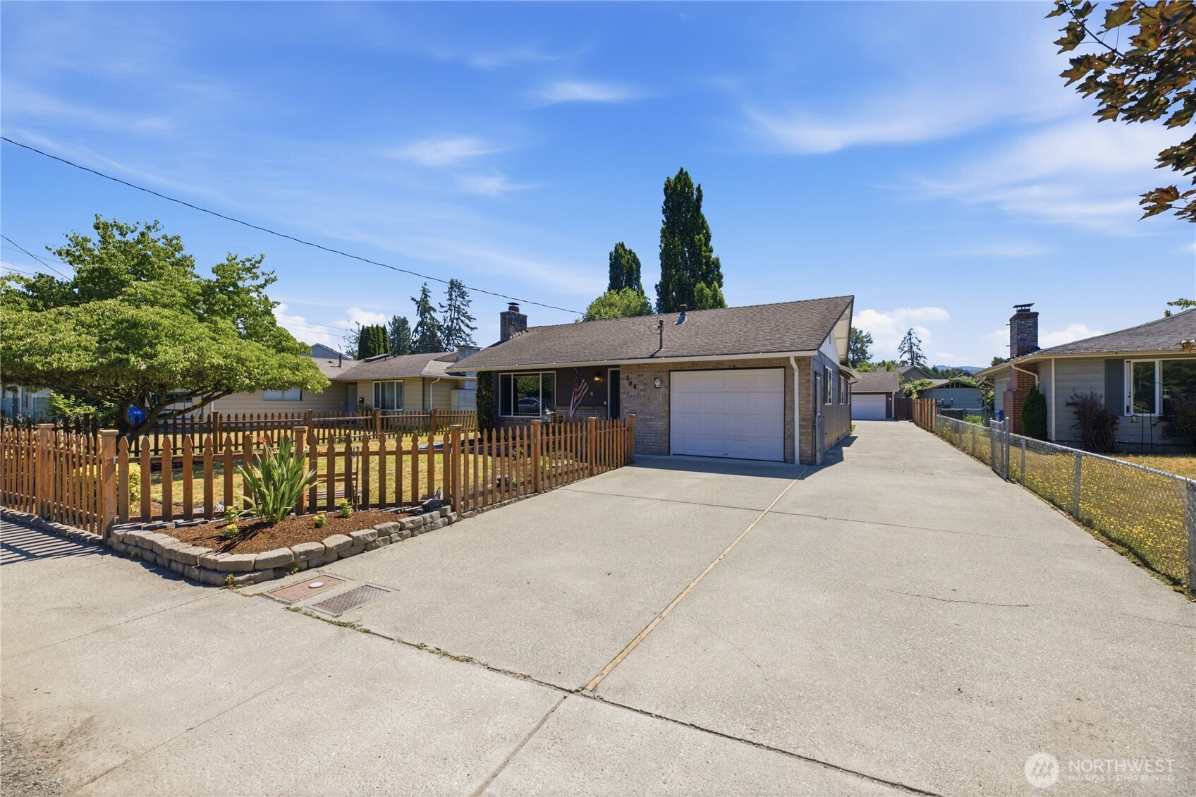 506 Calistoga Street W