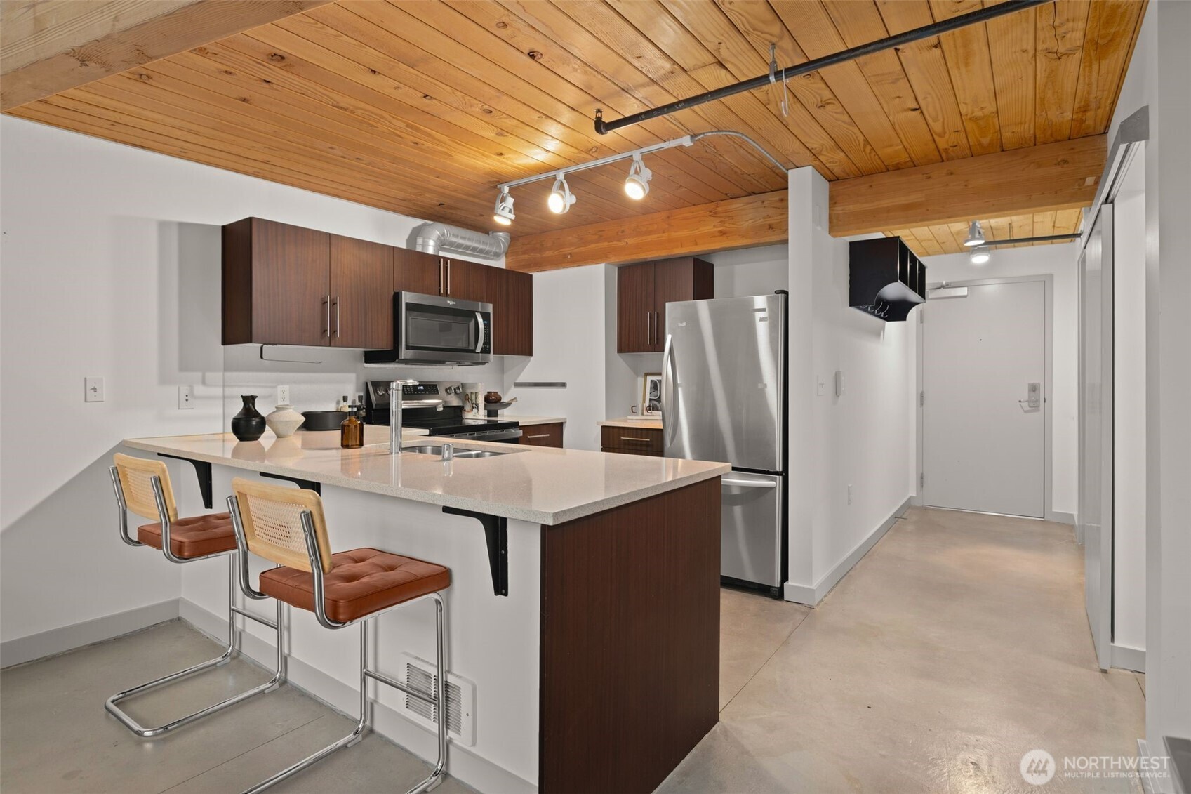 401 9th Avenue N #616, Seattle, WA 98109, photo 2 of 35