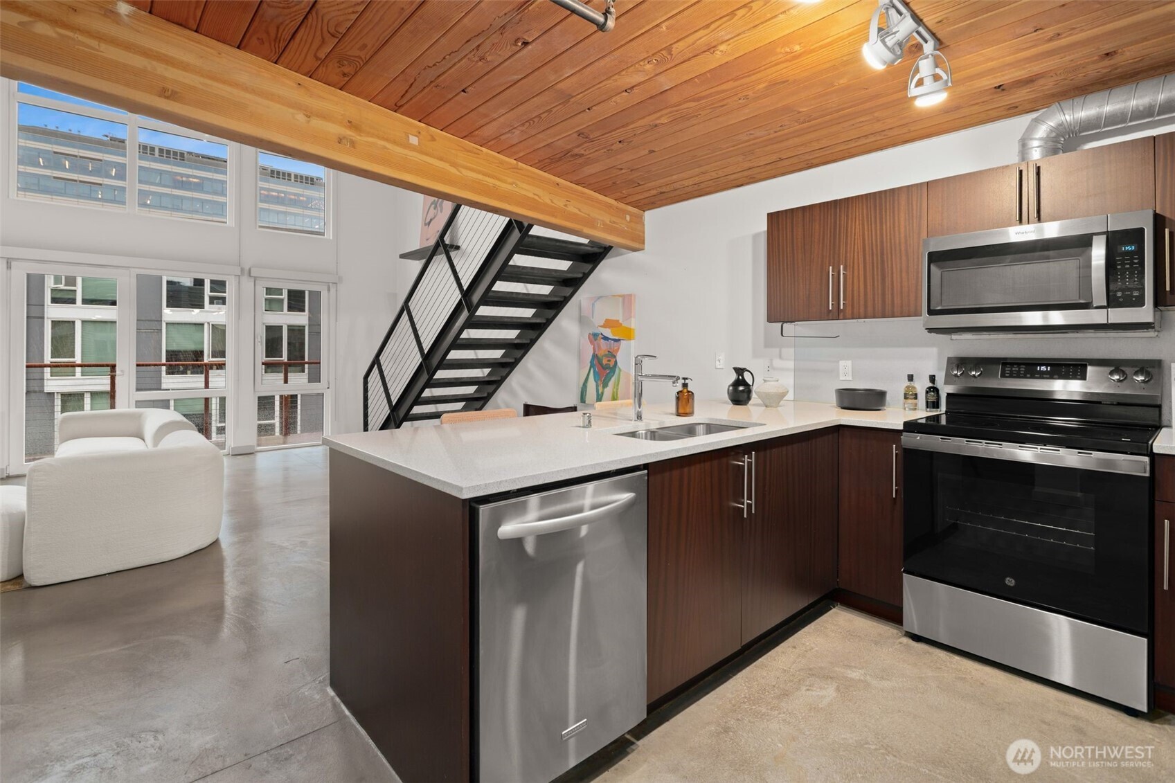 401 9th Avenue N #616, Seattle, WA 98109, photo 3 of 35