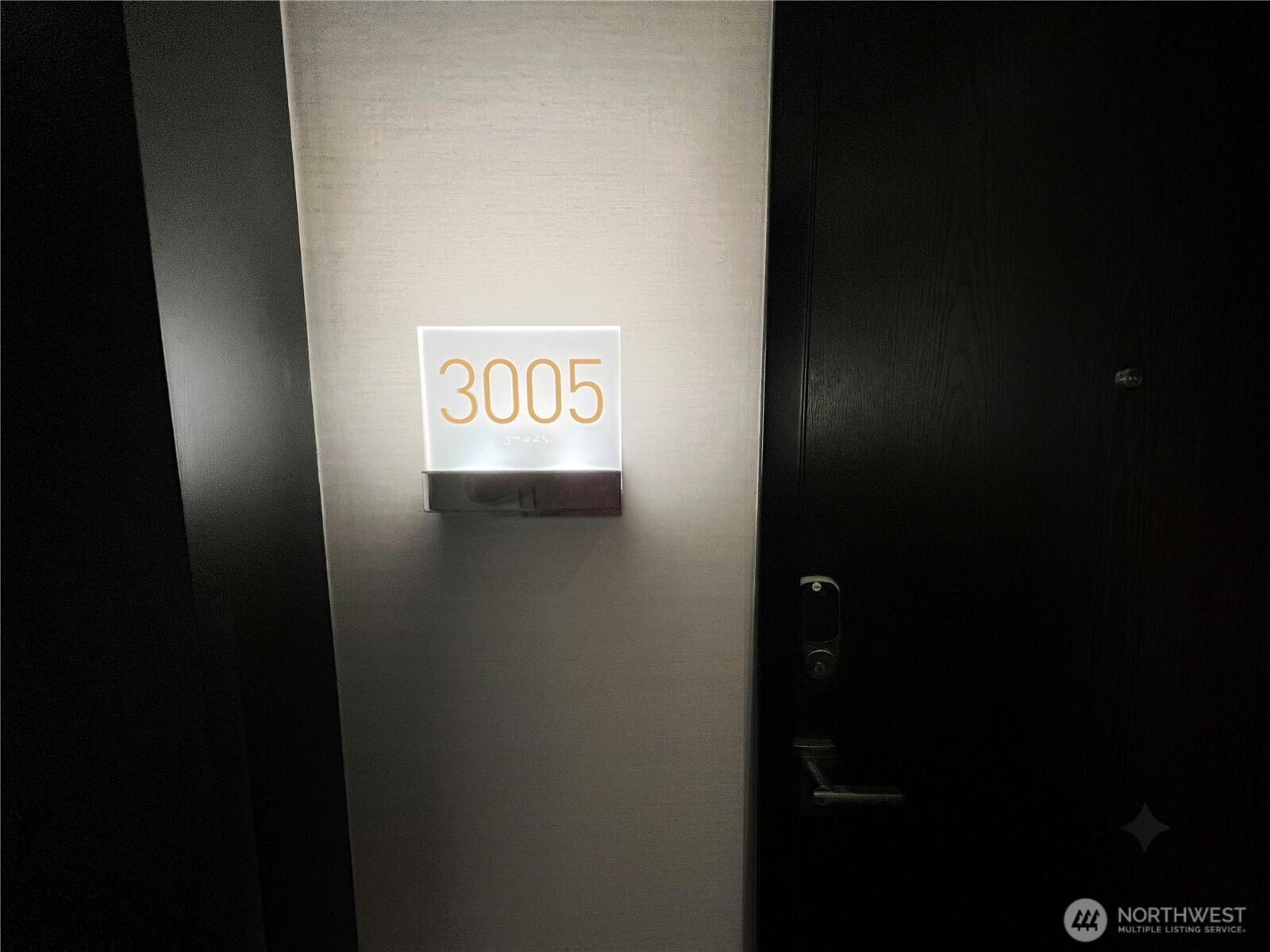 1808 Minor Avenue #3005, Seattle, WA 98101, photo 4 of 31