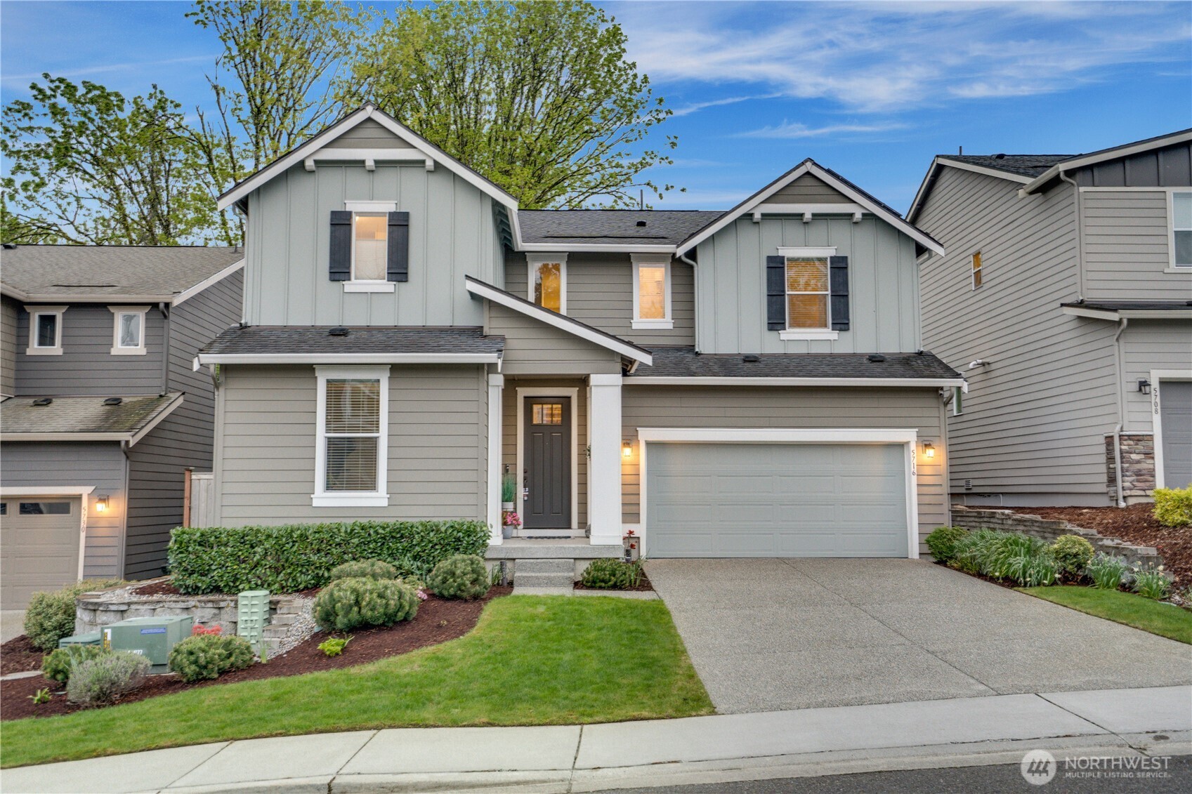 5716 13th Street Ct NE