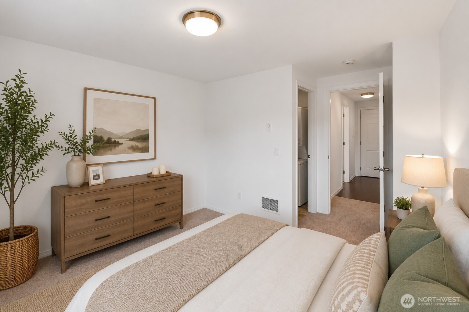 14300 32nd Avenue NE #410, Seattle, WA 98125, photo 5 of 39