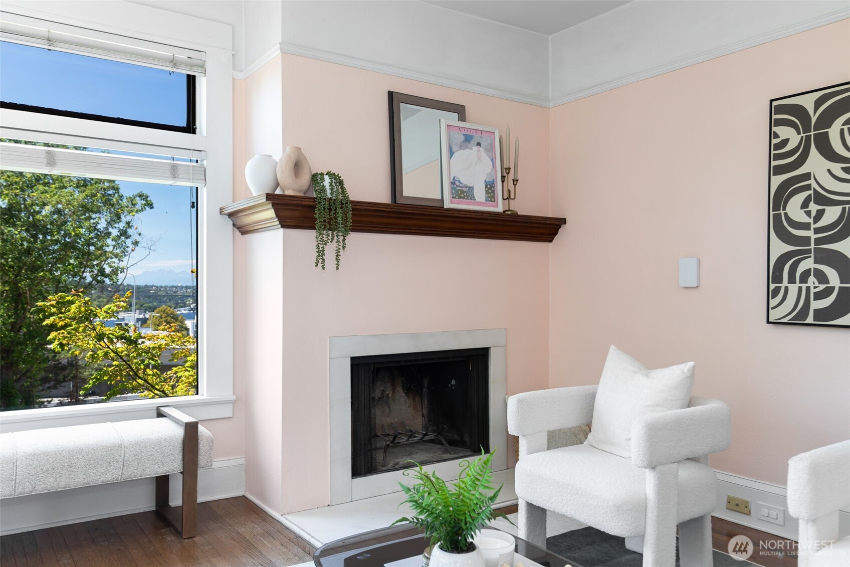 904 E Miller Street #4, Seattle, WA 98102, photo 4 of 35