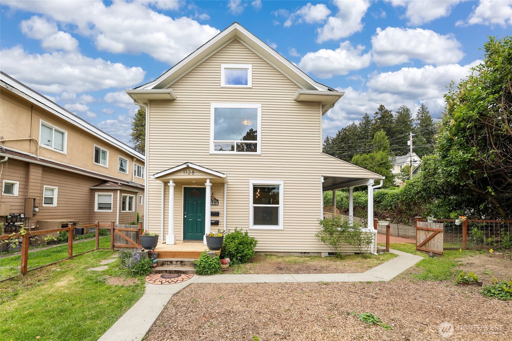 1128 State Avenue NE