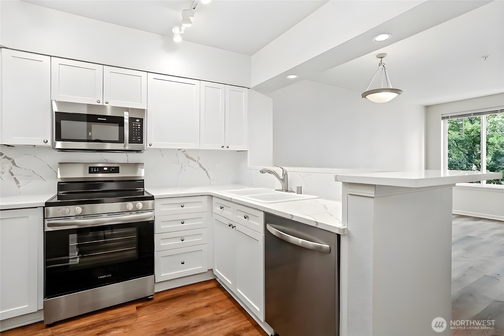 1525 NW 57th Street #326, Seattle, WA 98107, photo 4 of 37
