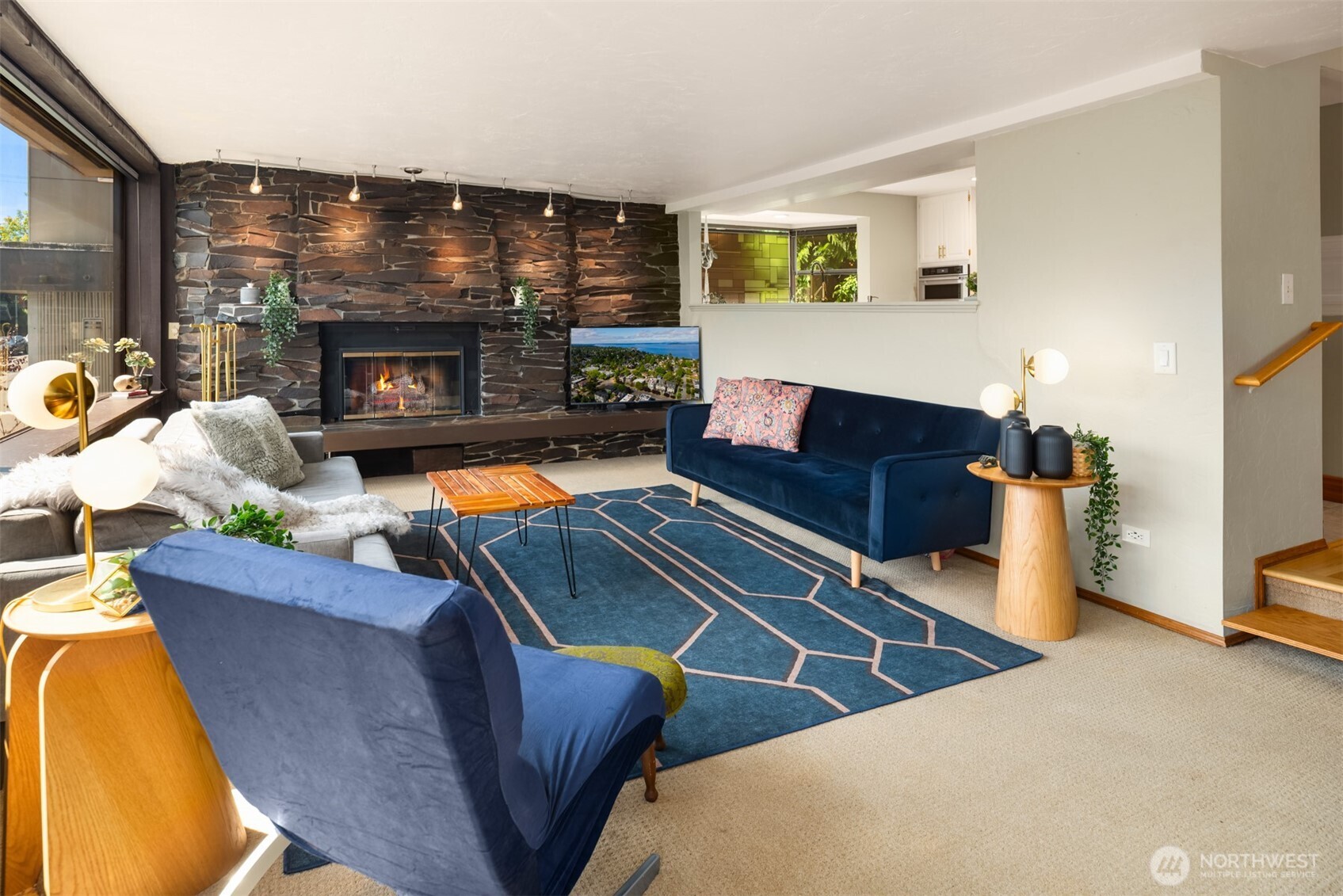 1627 California Avenue SW #2, Seattle, WA 98116, photo 3 of 35