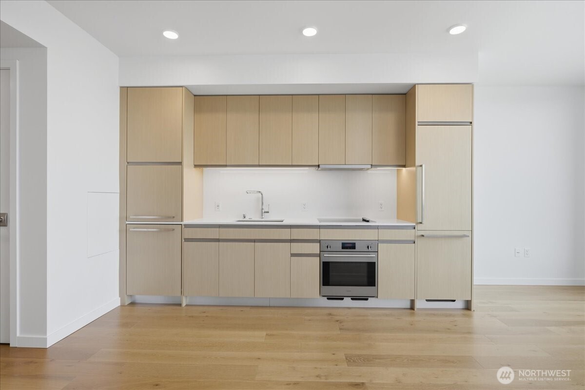 1808 Minor Avenue #3309, Seattle, WA 98101, photo 3 of 39