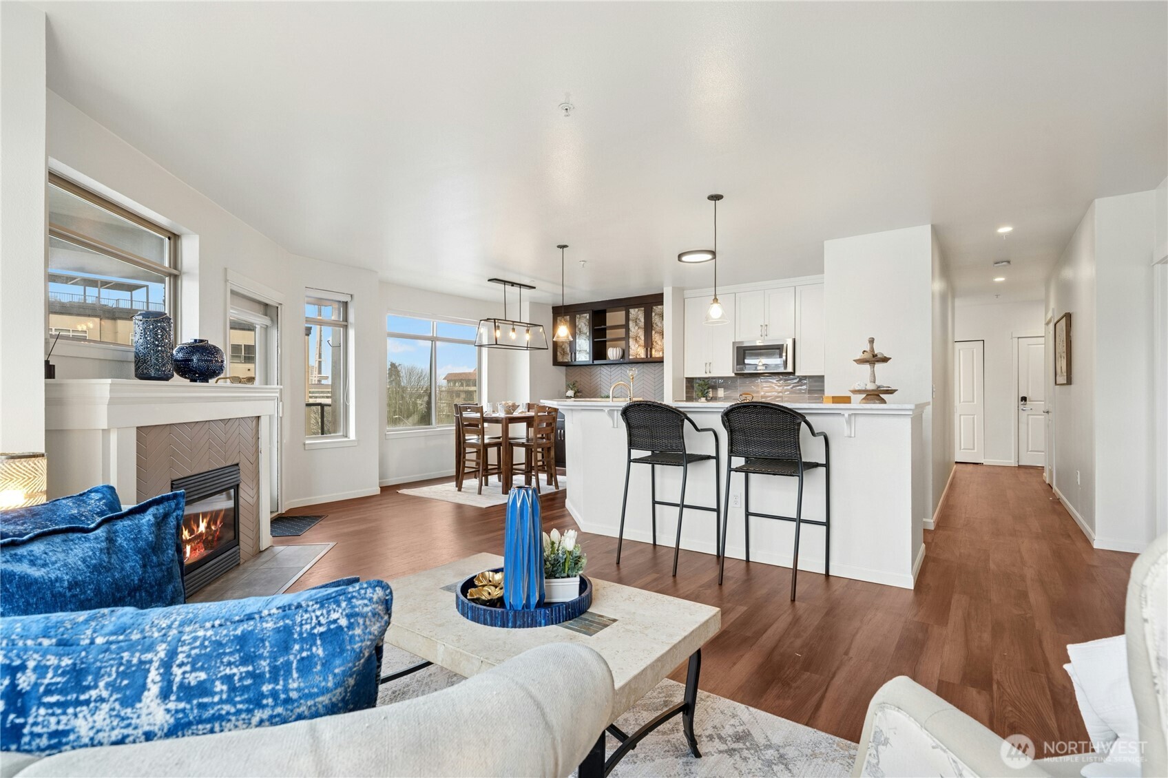1000 N Aurora Avenue #409