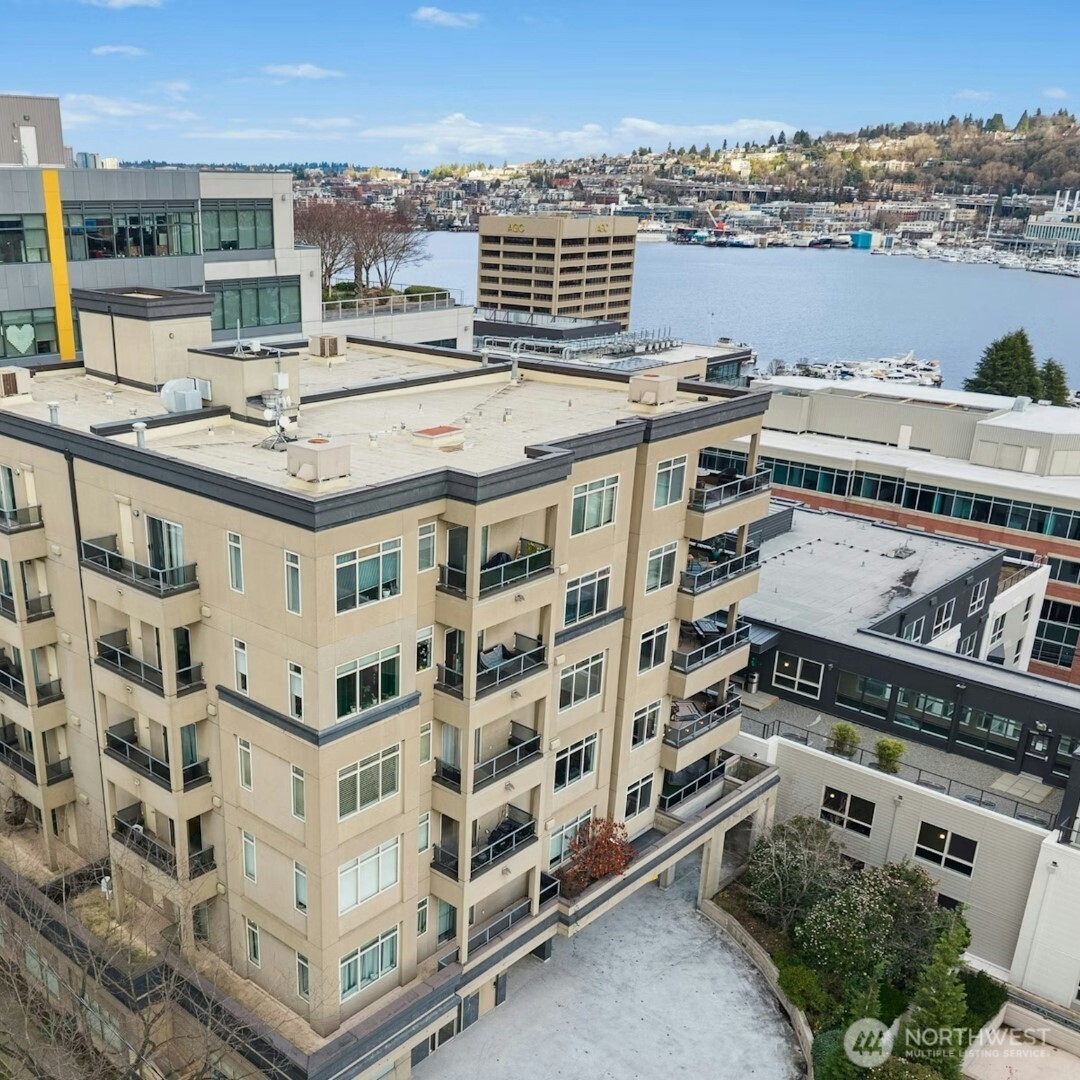 1000 N Aurora Avenue #409, Seattle, WA 98109, photo 2 of 38