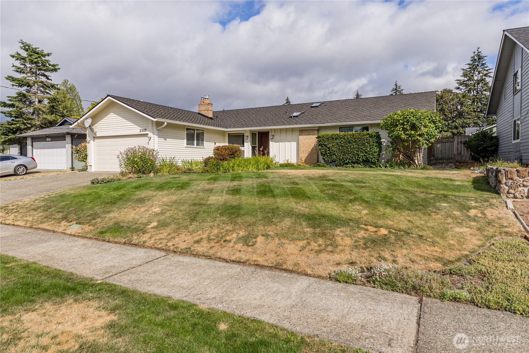 2555 Forest Ridge Drive SE