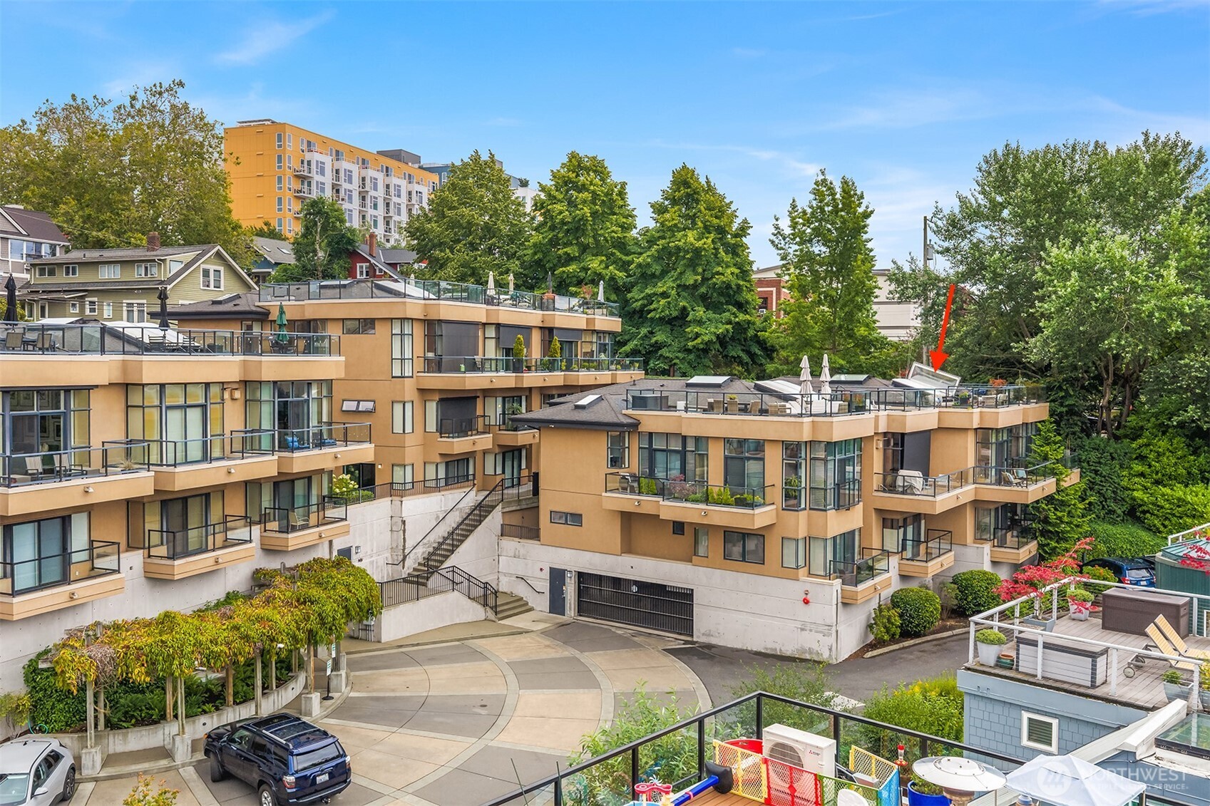 80 E Roanoke Street #2, Seattle, WA 98102, photo 2 of 36