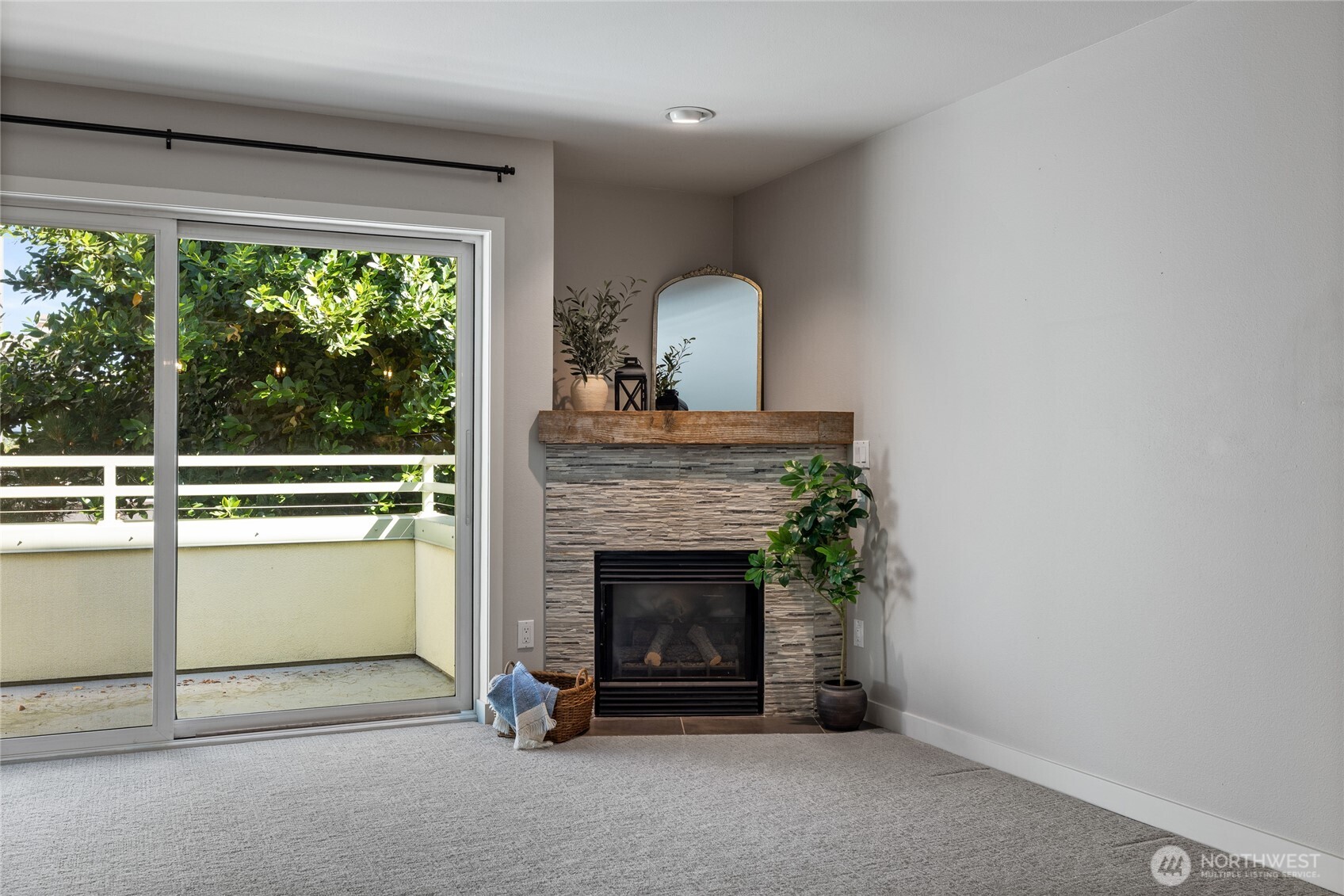 6300 32nd Avenue NW #302, Seattle, WA 98107, photo 5 of 35