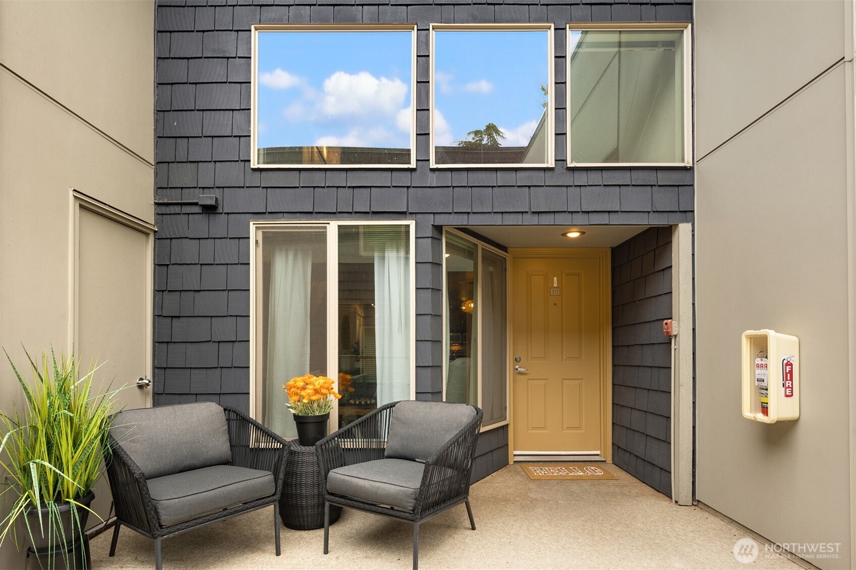 5847 NE 75th Street #A212, Seattle, WA 98115, photo 2 of 29