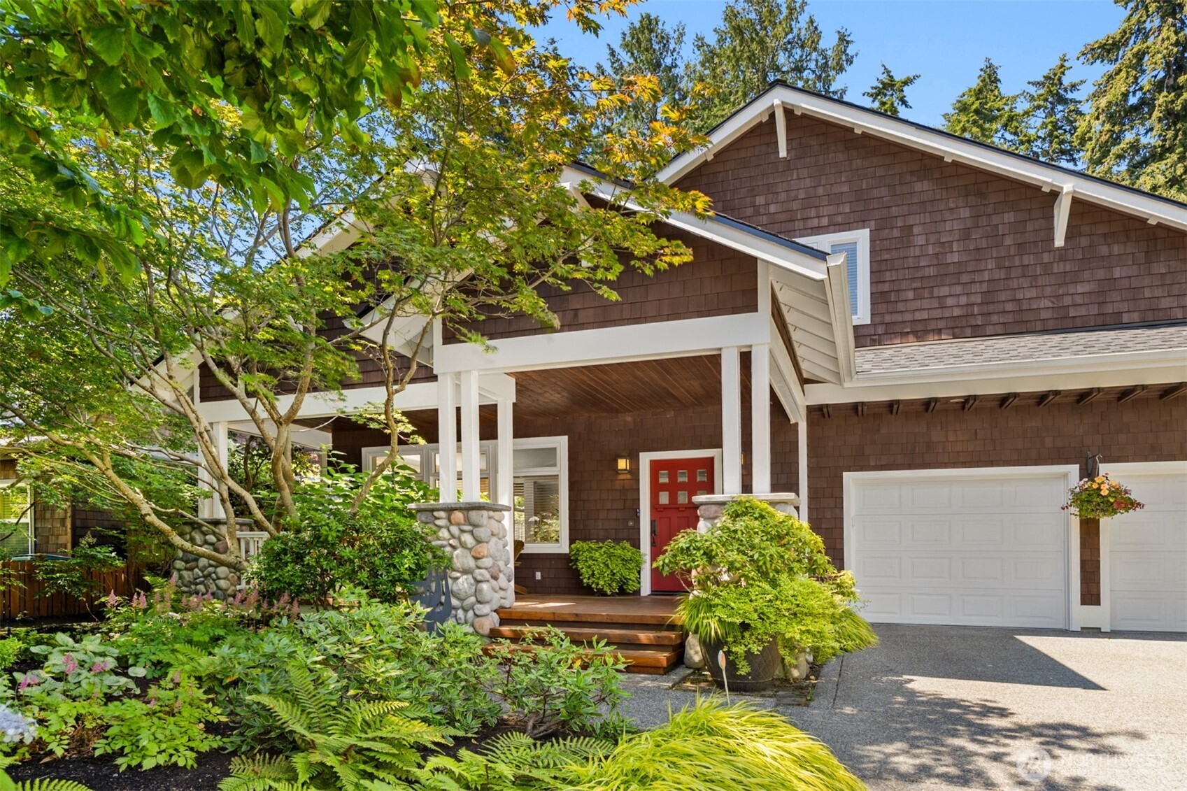 687 Tiffany Meadows Drive NE