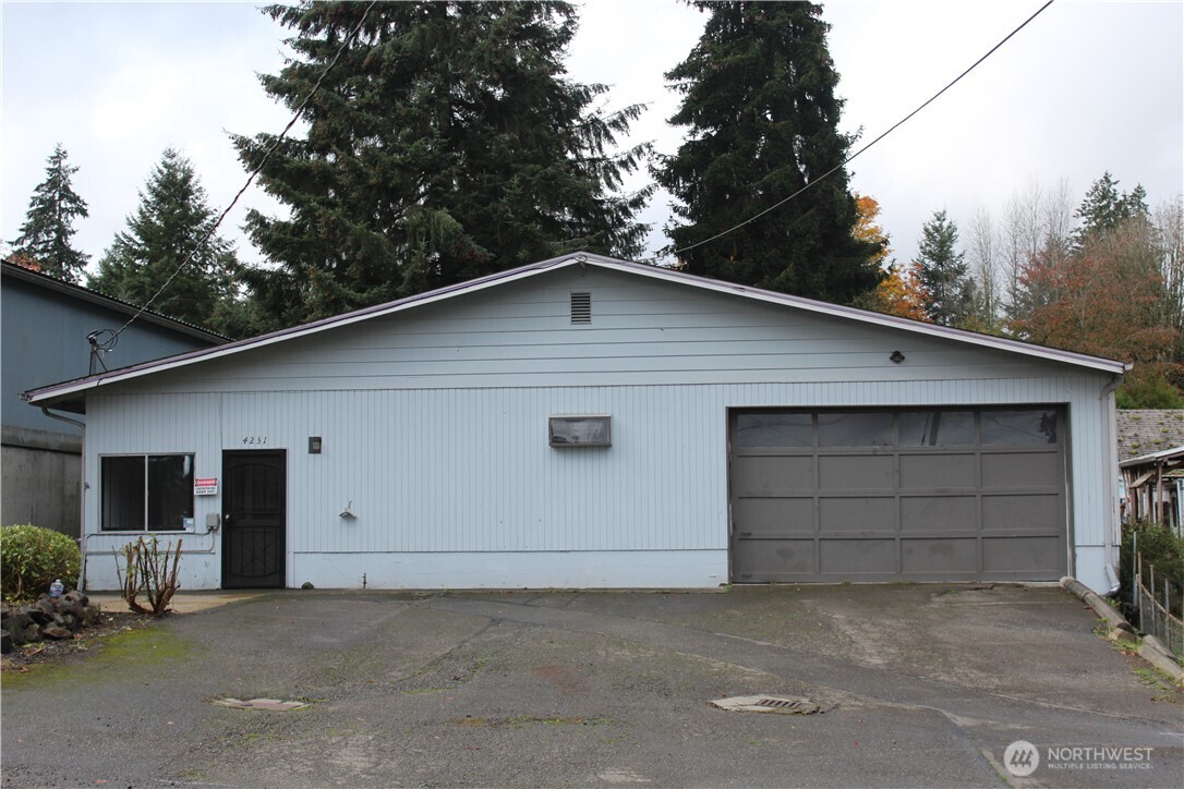 4231 Olympic Avenue W