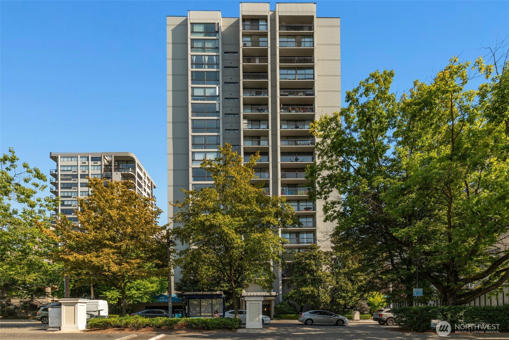 1101 Seneca Street #402