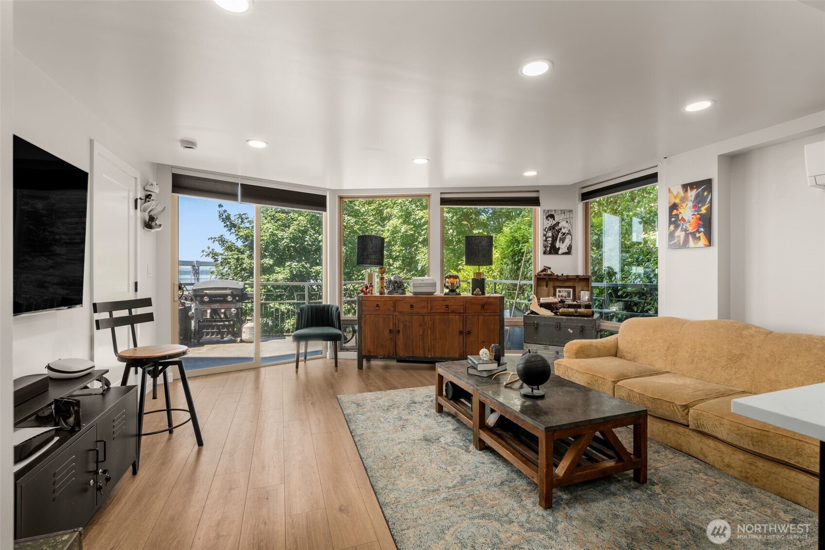 507 W Mercer St #401, Seattle, WA 98119, photo 4 of 29