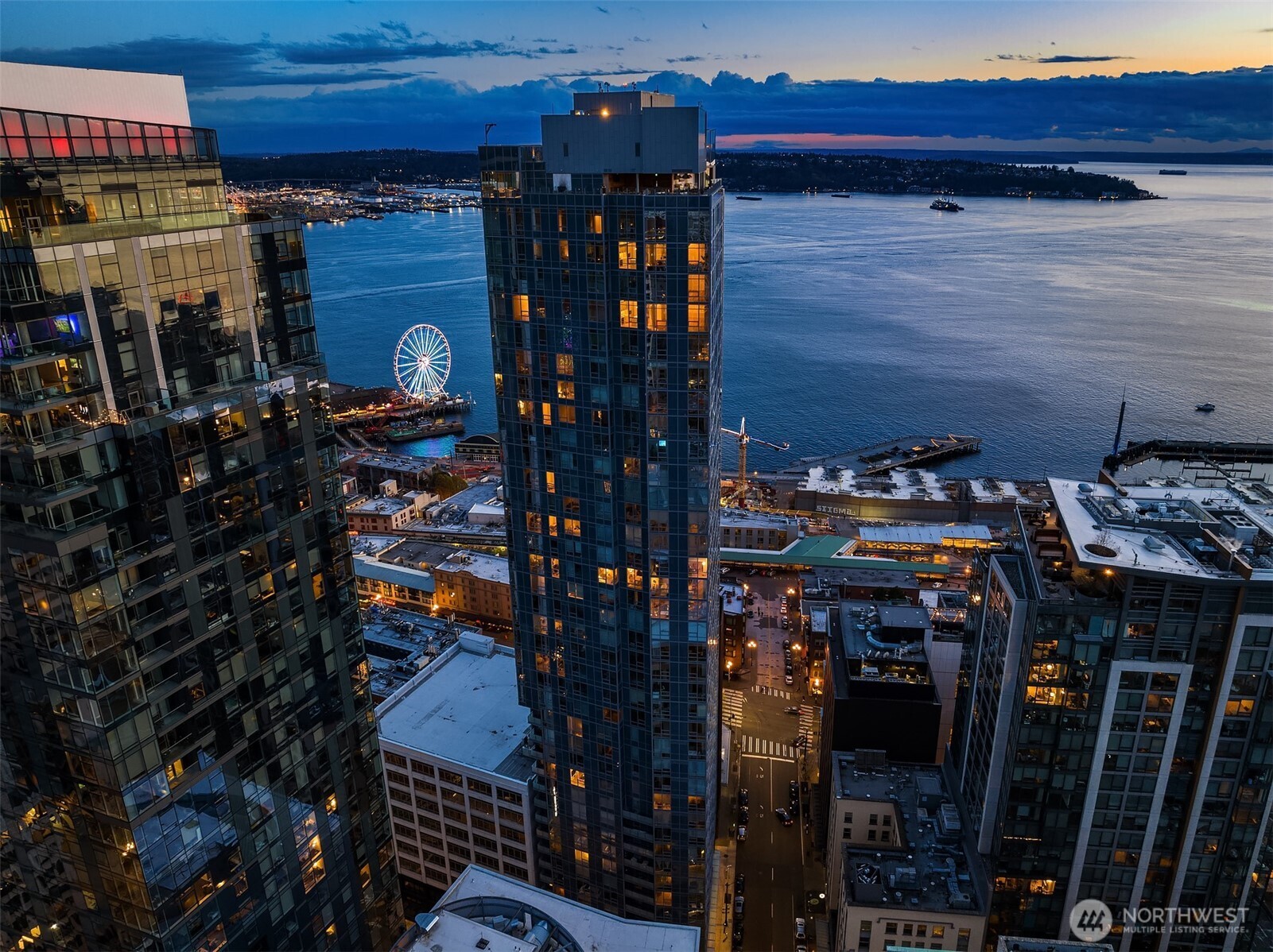 121 Stewart Street #2505, Seattle, WA 98101, photo 5 of 40