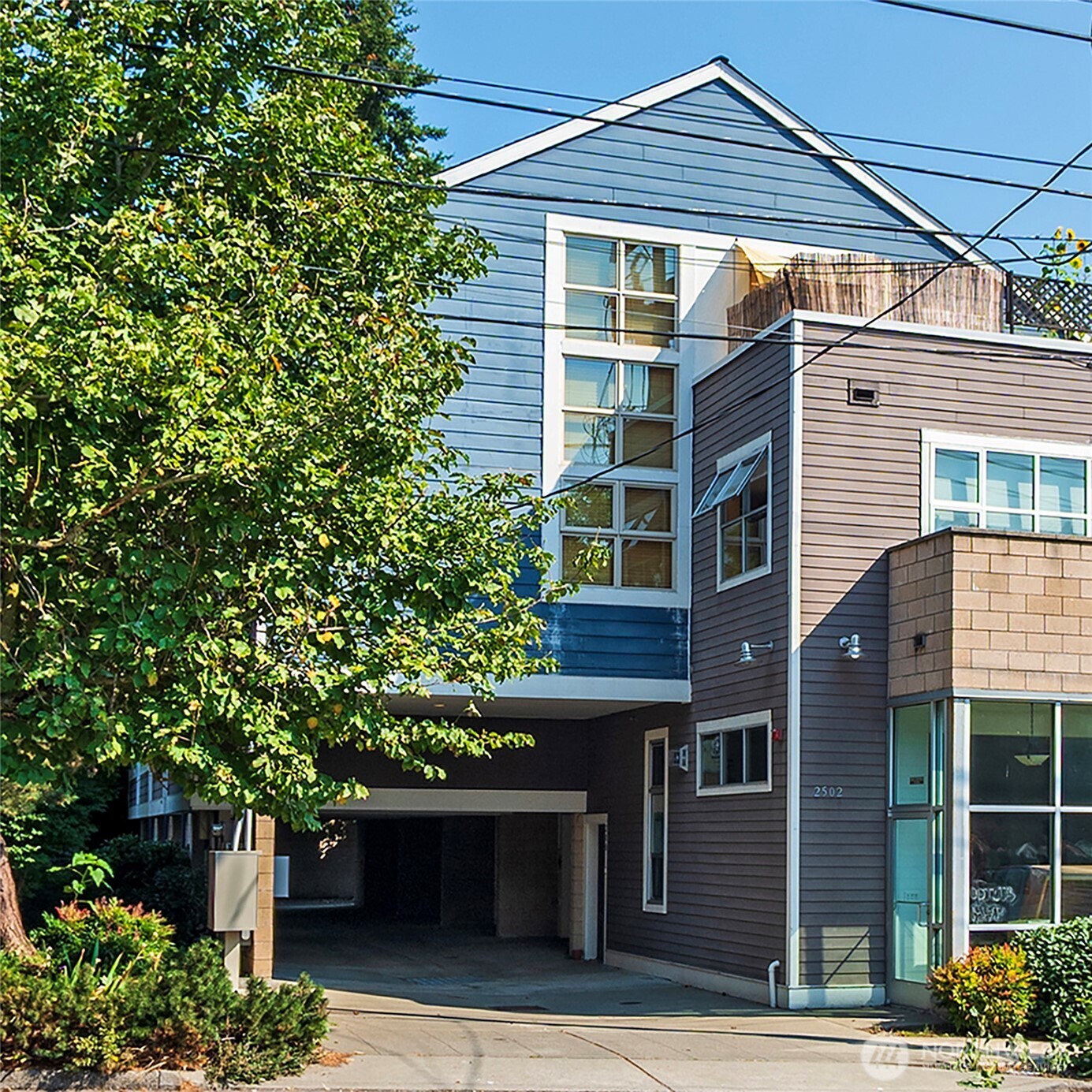 2502 N 50th Street #103