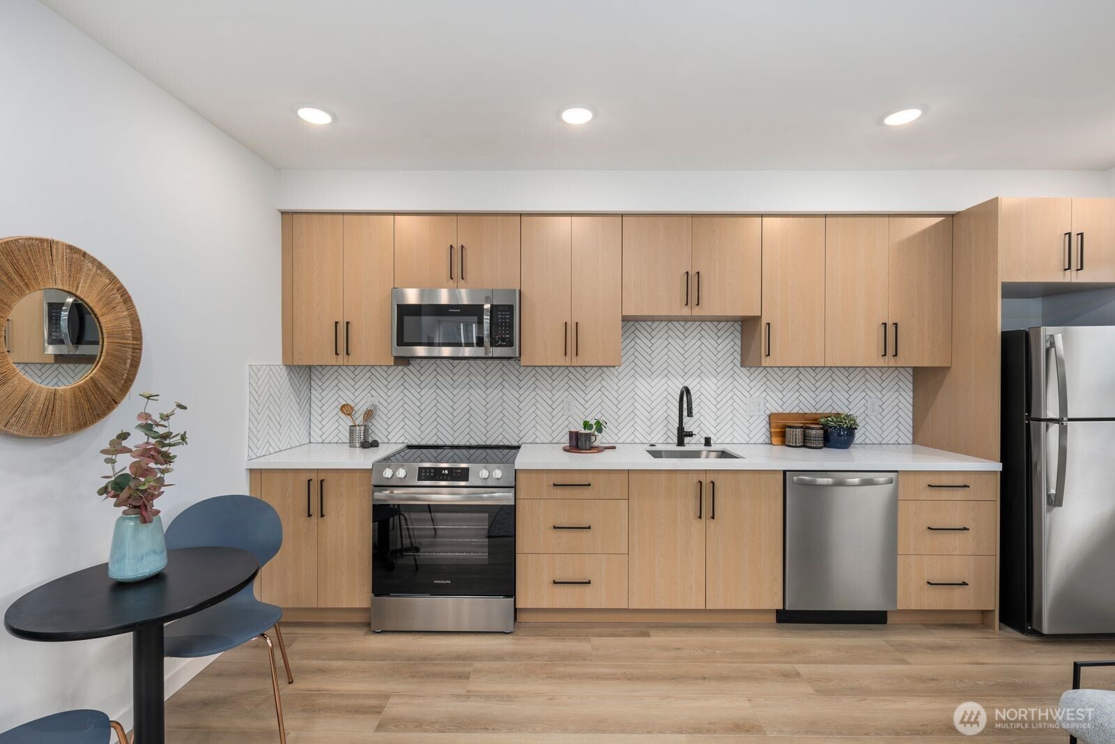 806 C S Rose Street, Seattle, WA 98108, photo 5 of 16