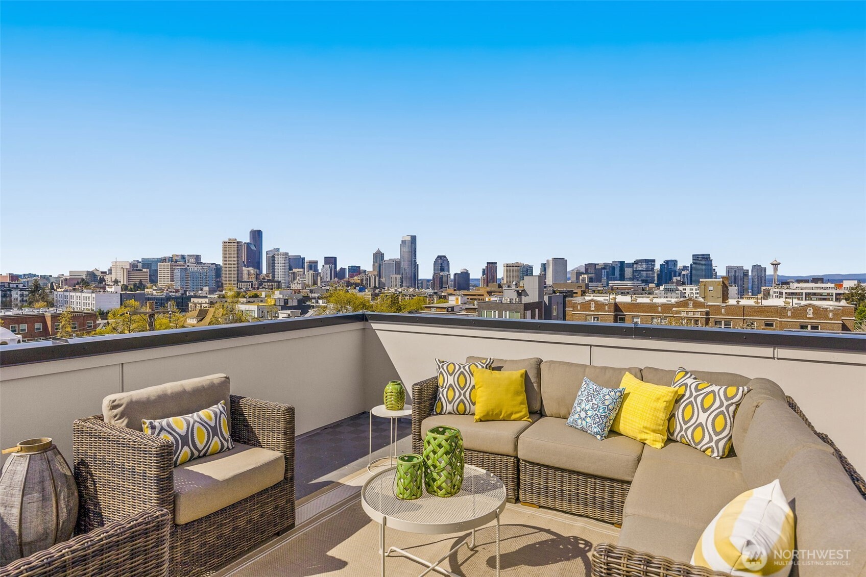 1317 E Denny Way
