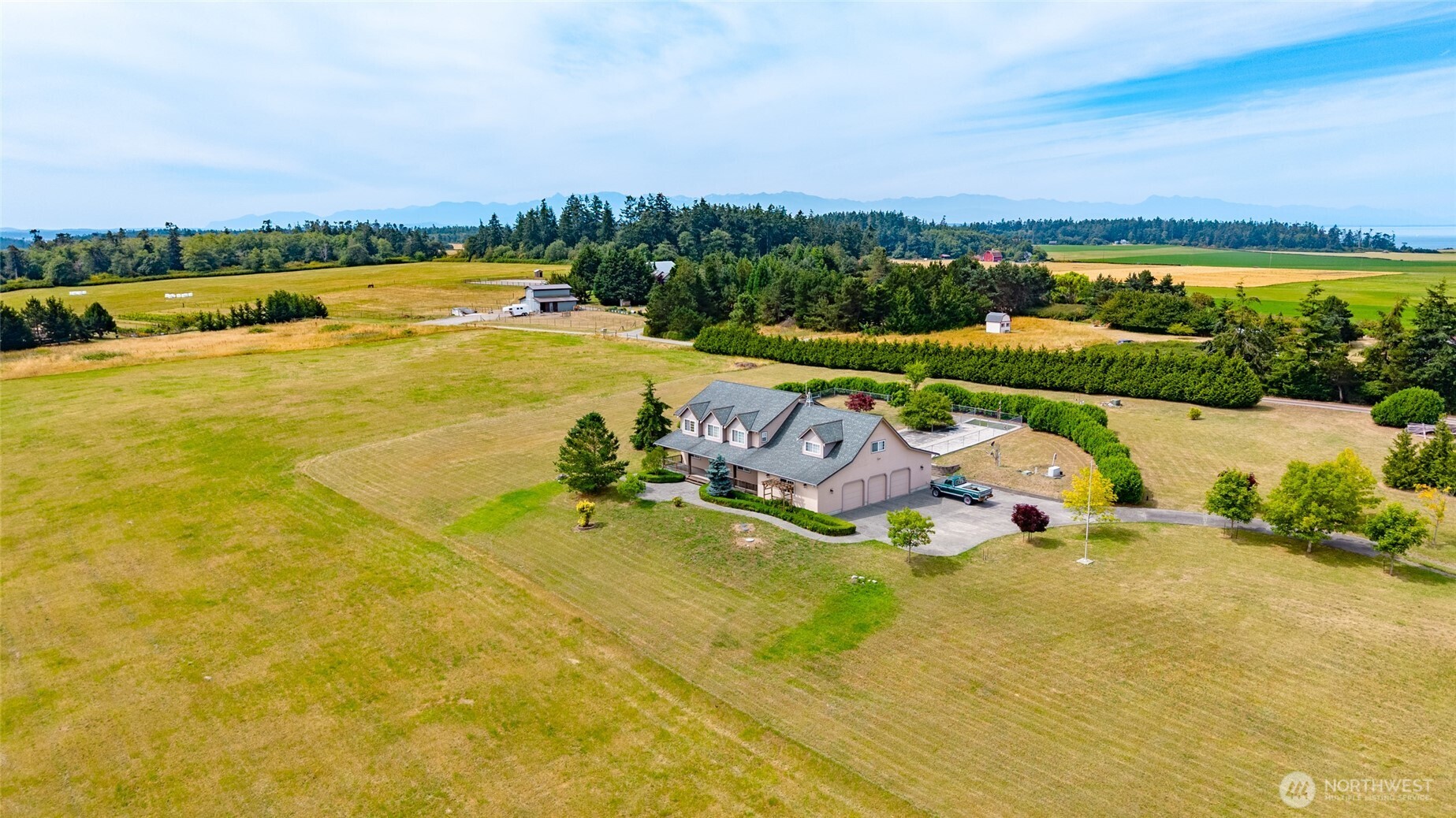 1049 Burchell Road, Coupeville, WA 98239, photo 2 of 2