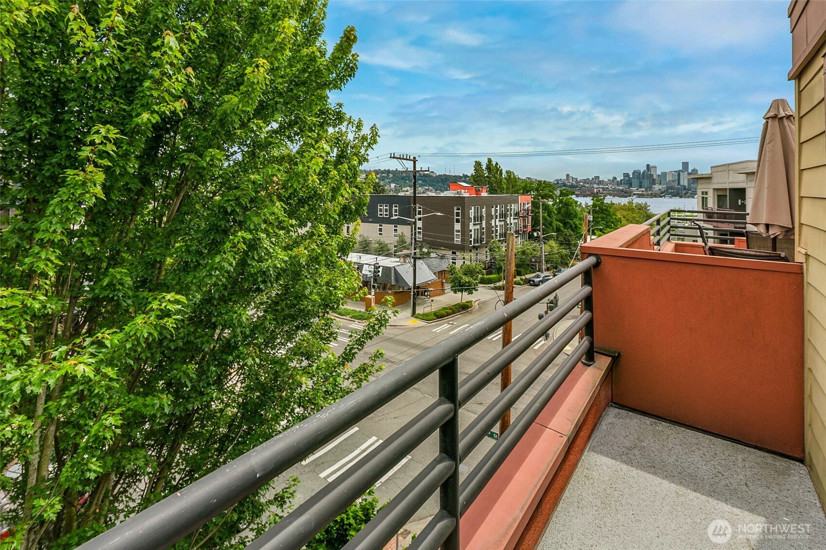 3401 Wallingford Avenue N #401, Seattle, WA 98103, photo 2 of 25