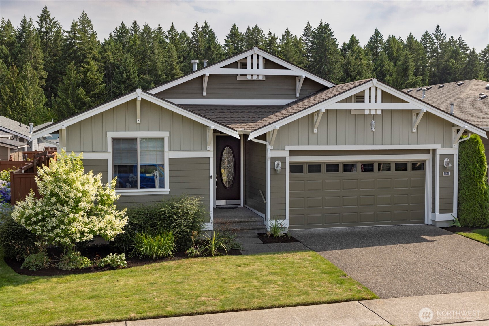 8646 Bainbridge Loop NE