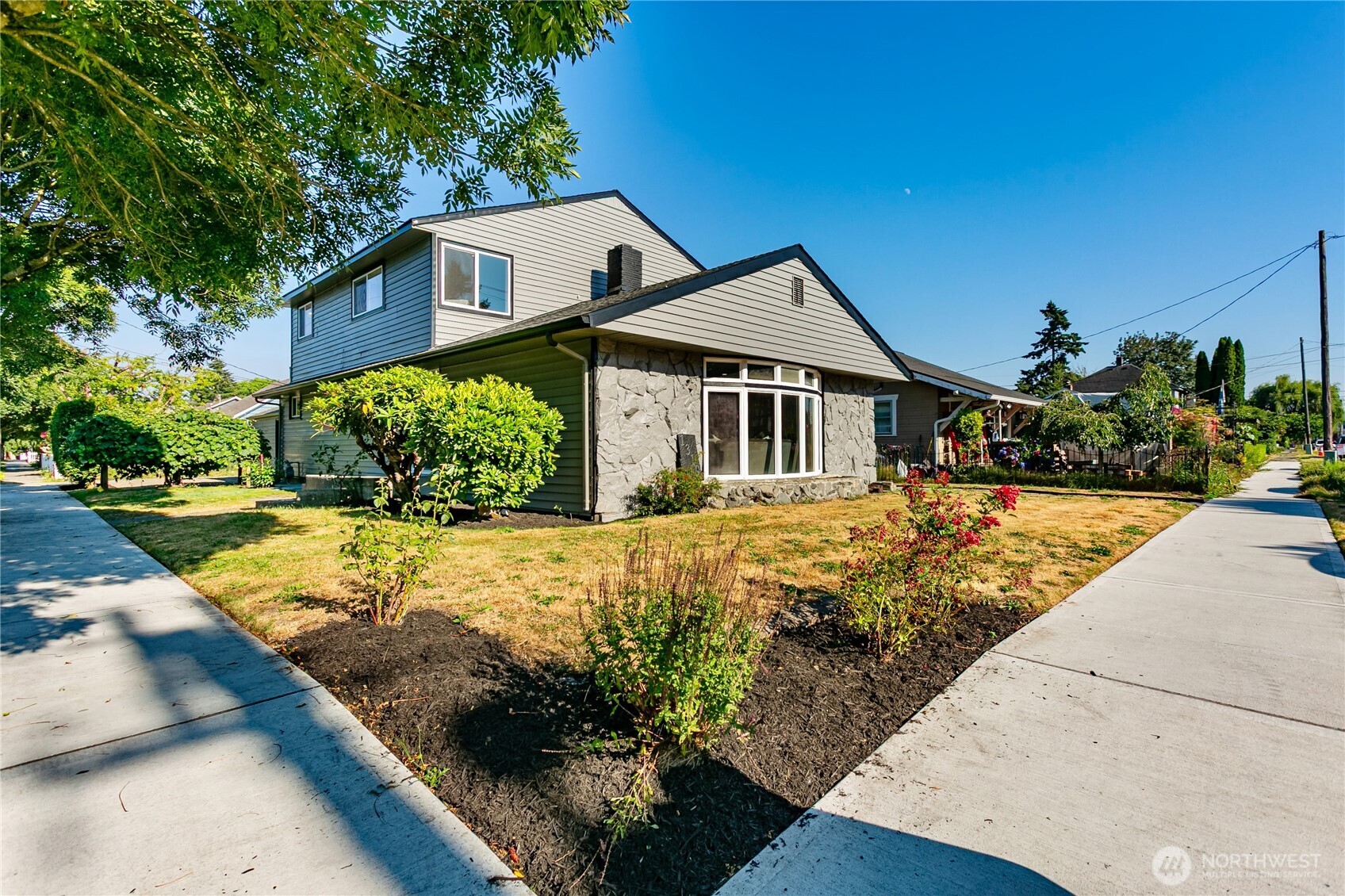 1319 Wood Avenue