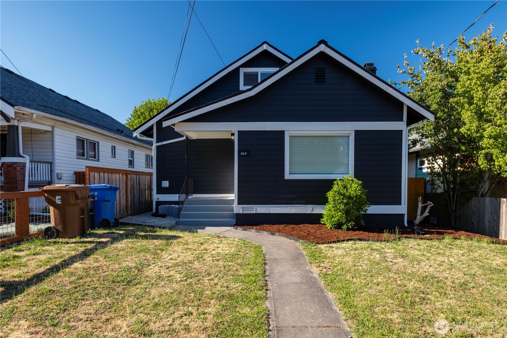 869 S 40th Street