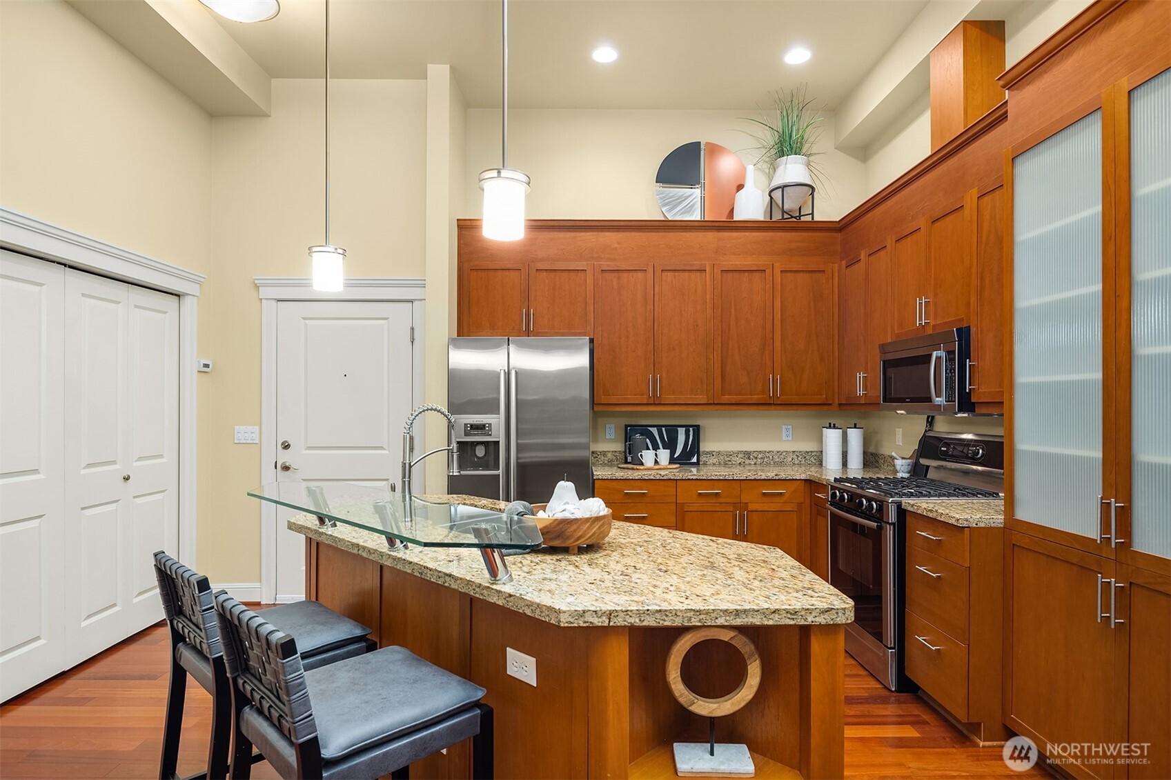 3150 W Government Street #105, Seattle, WA 98199, photo 5 of 23