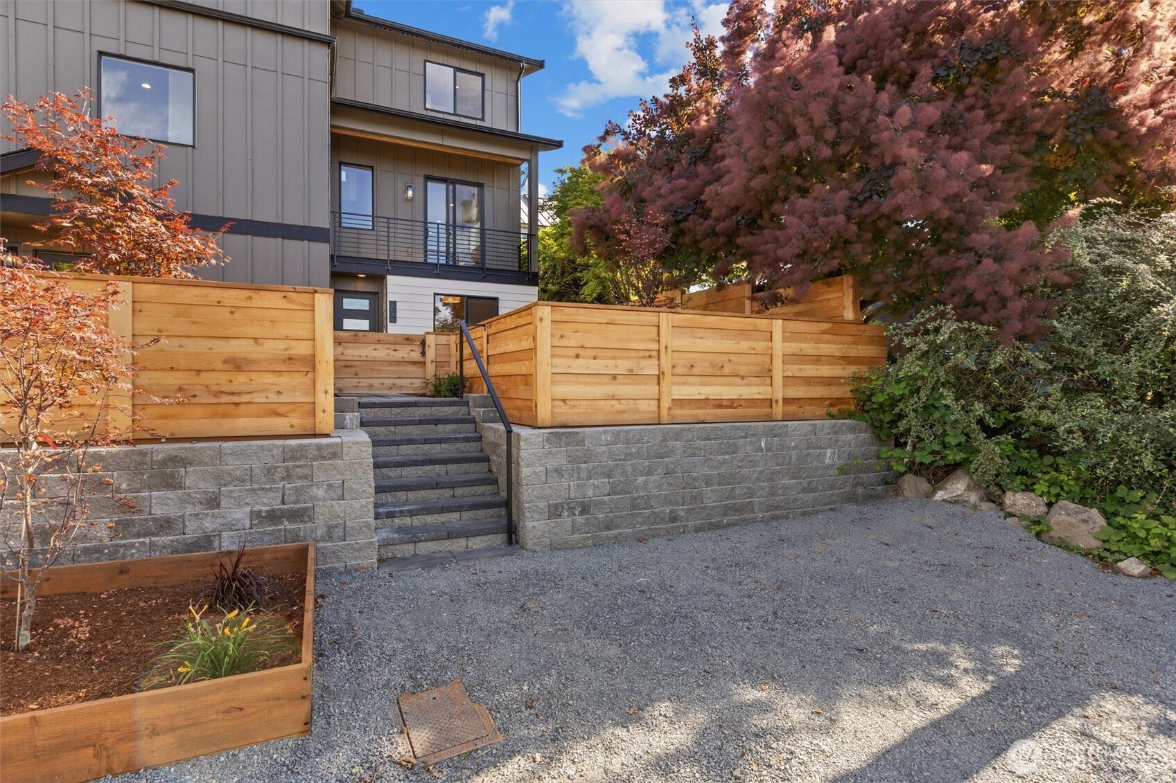2615 NW 87th Street, Seattle, WA 98117, photo 3 of 37