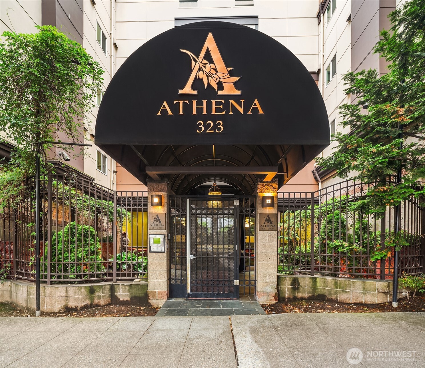 323 Queen Anne Avenue N #217