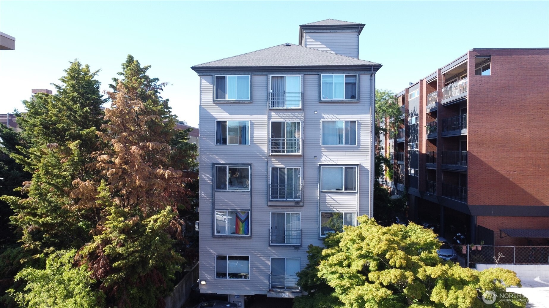 712 E Denny Way #401, Seattle, WA 98122, photo 4 of 37