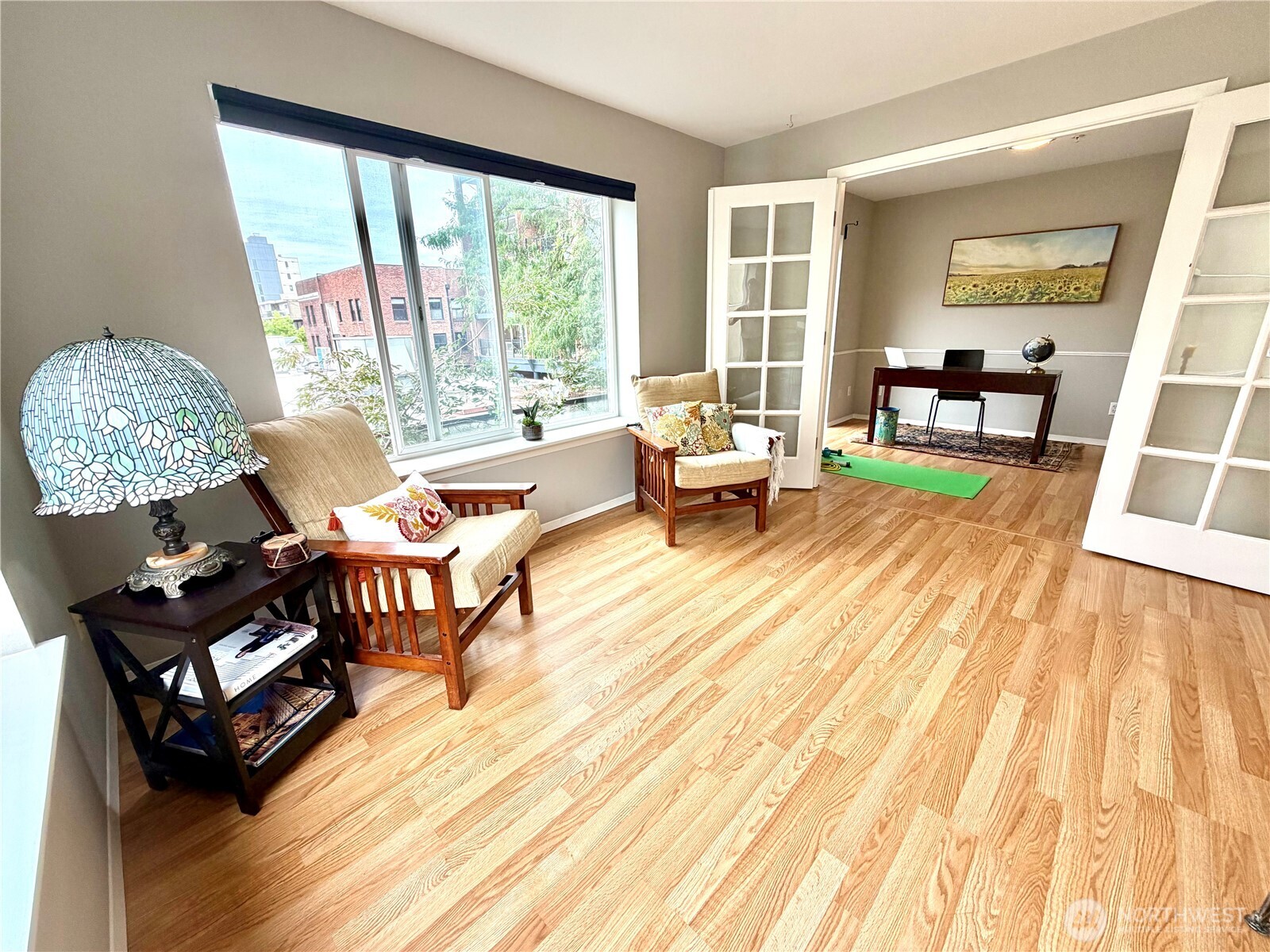 712 E Denny Way #401