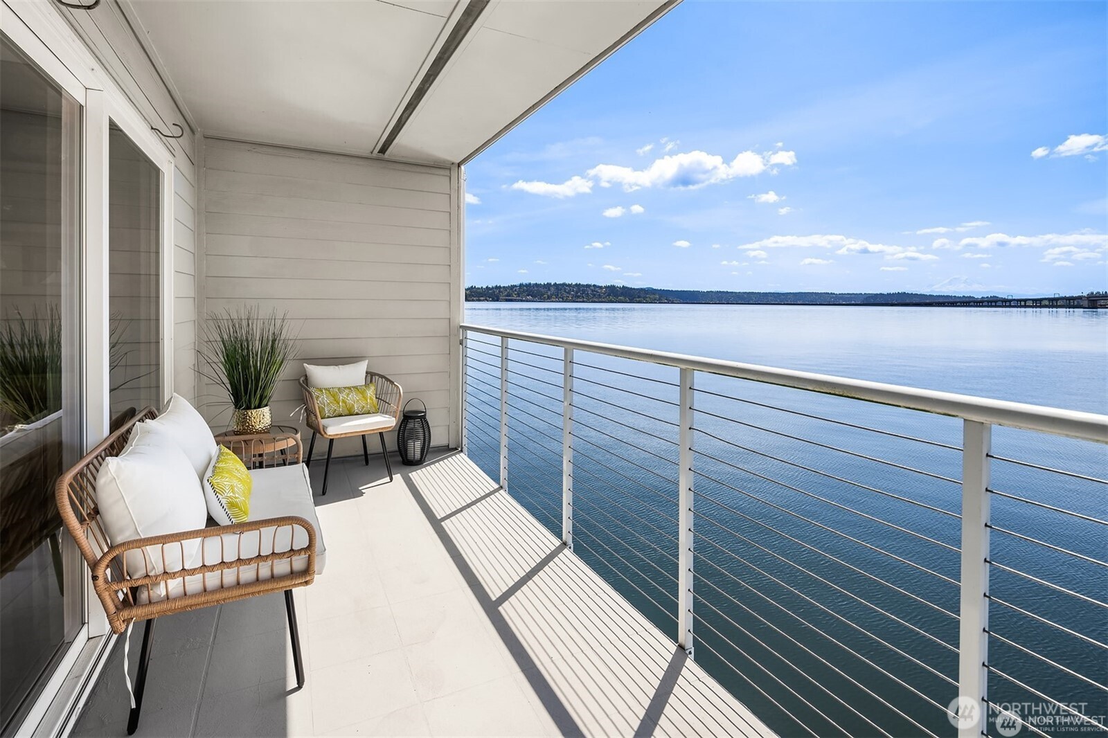 414 Lakeside Avenue S #13
