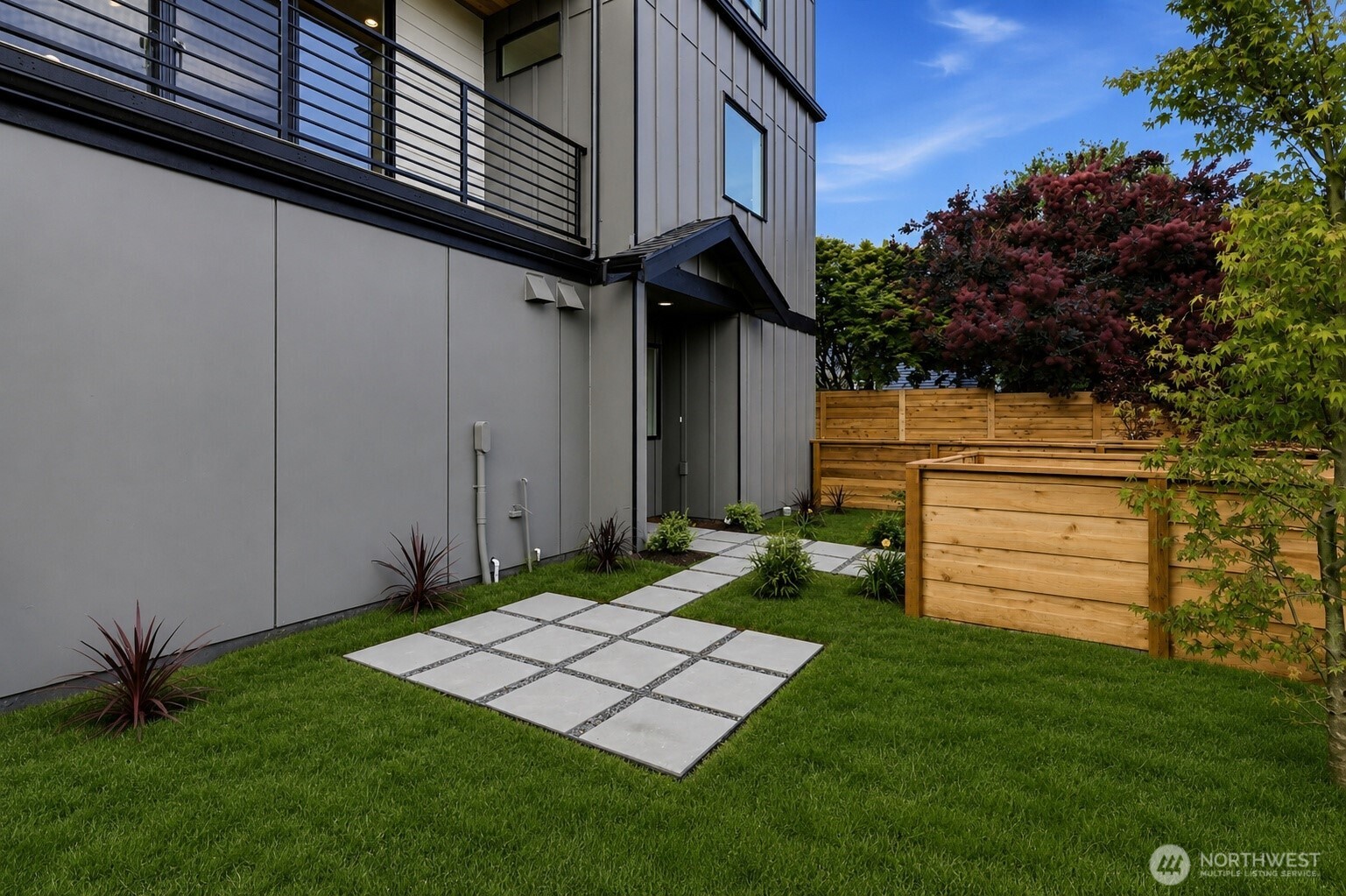 2613 NW 87th Street, Seattle, WA 98117, photo 3 of 34